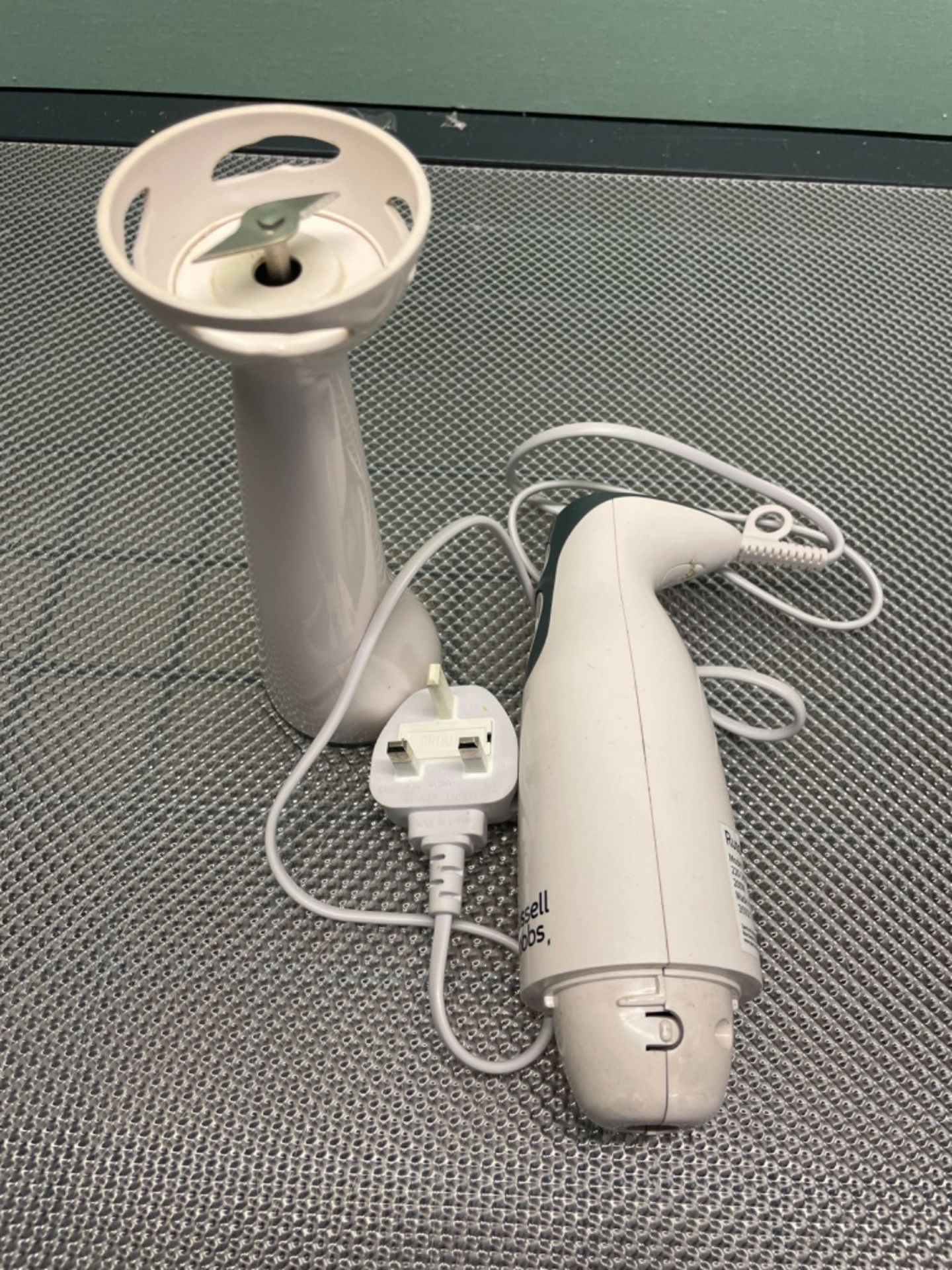 Russell Hobbs Food Collection Electric Hand Blender, 2 Speeds and Pulse Technology, Detachable blen - Image 2 of 3
