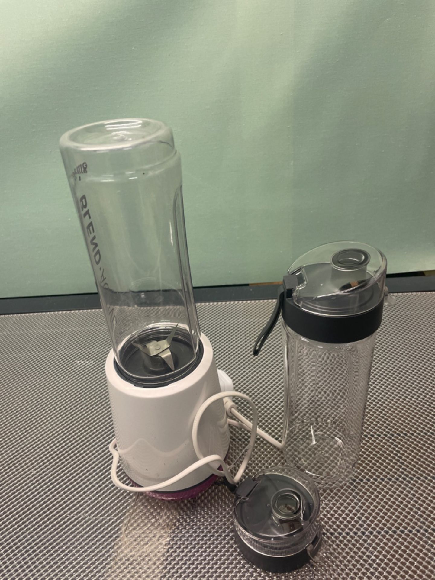 Breville Blend Active Personal Blender & Smoothie Maker | 350W | 2 Portable Blend Active Bottles (6 - Image 2 of 3
