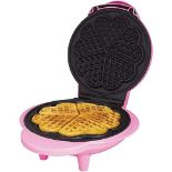 Global Gizmos 35570 Heart Shaped Waffle Maker / 1000W / Unique Thermostatic Design/Non-Stick Plates