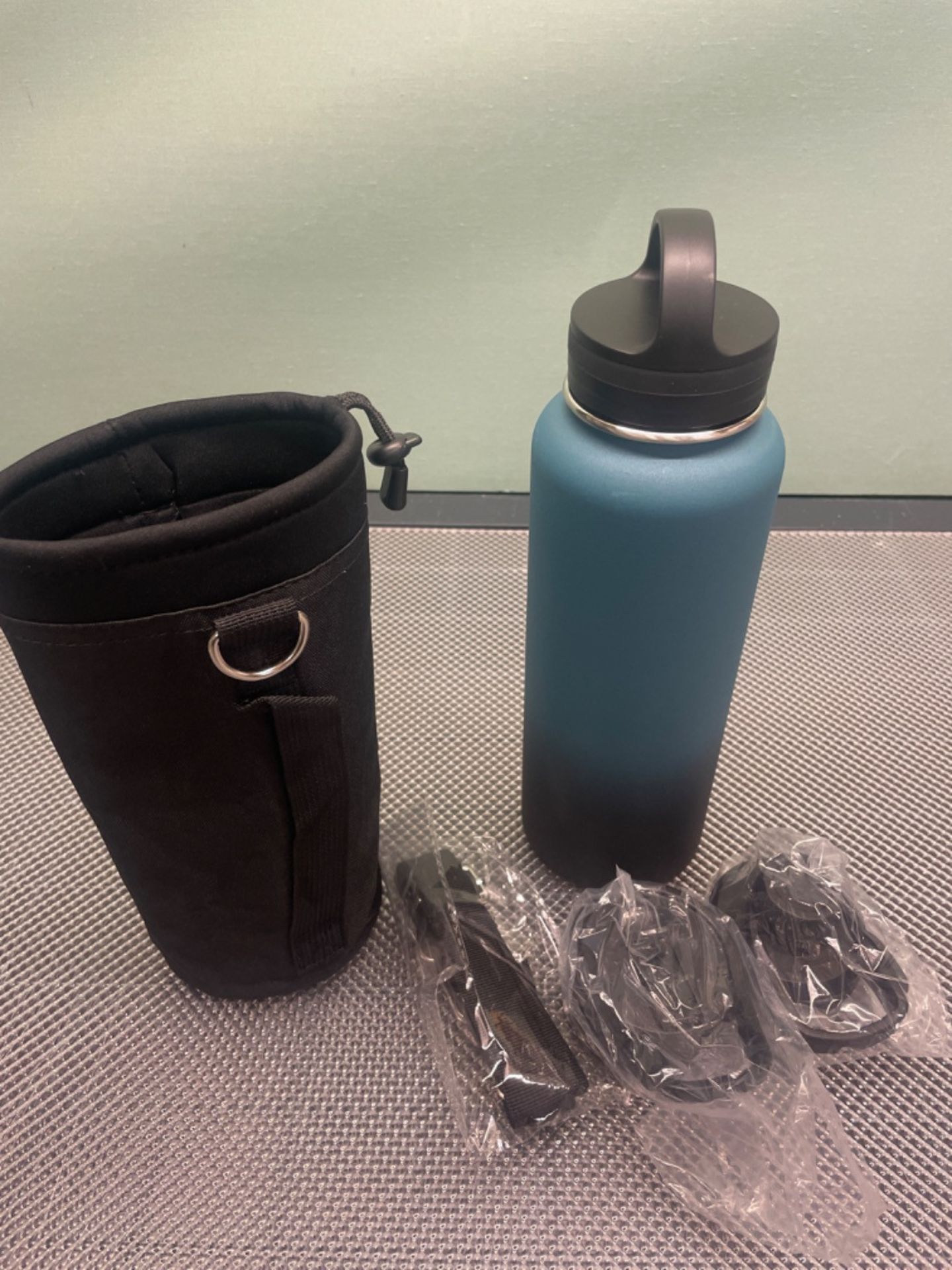 BUZIO 1180ml Stainless Steel Insulated Water Bottle, BUZIO Water Bottle with Straw Lids, Canteen Me - Image 2 of 3