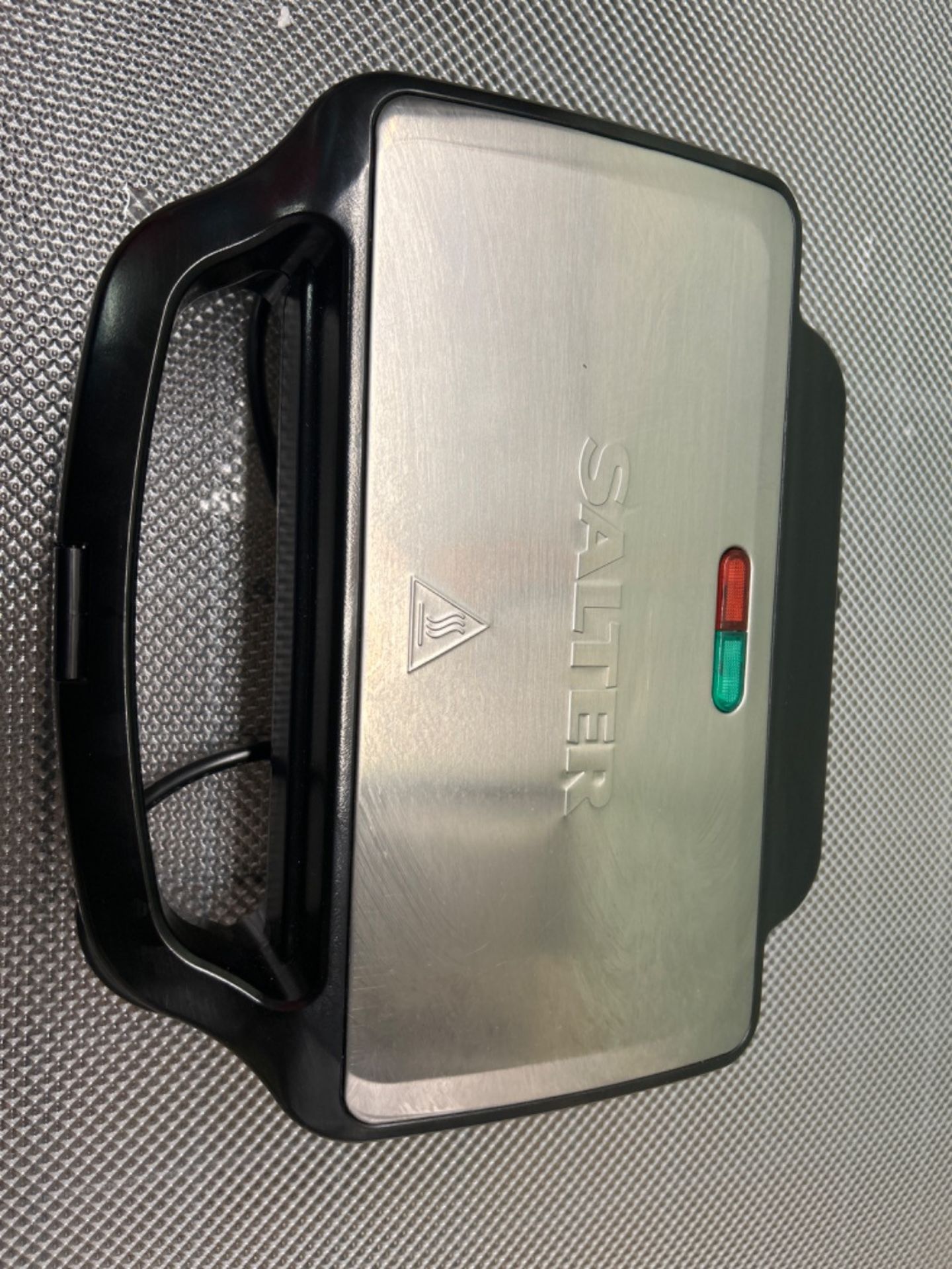 Salter EK2249 Deep Fill Waffle Maker ??Non-Stick Dual Waffle Iron, XL Cooking Plates, Automatic T - Image 3 of 3