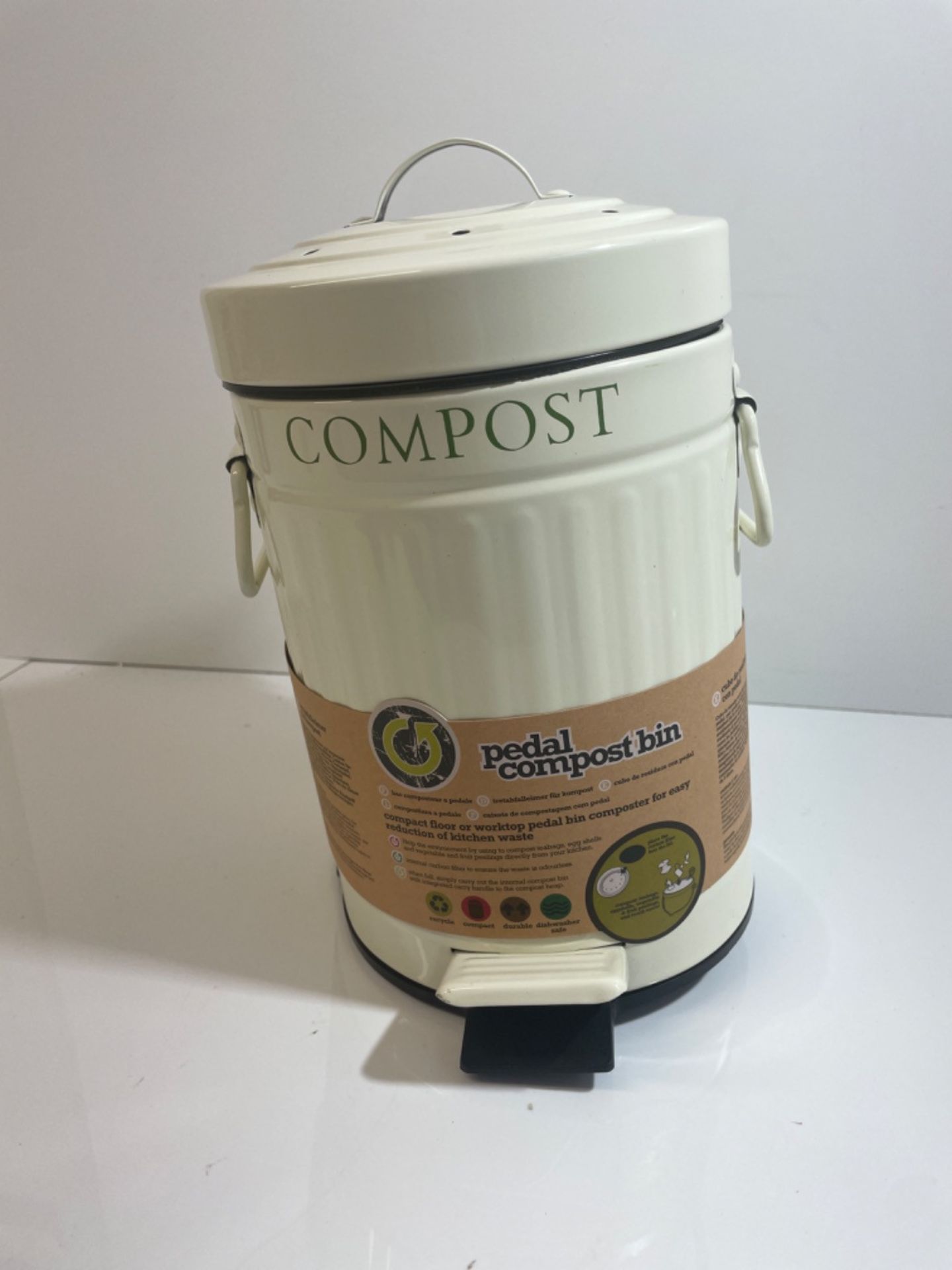 KitchenCraft KCCOMPBIN Kitchen Compost Bin with Pedal, Metal, 3 Litre, Cream - Image 2 of 3