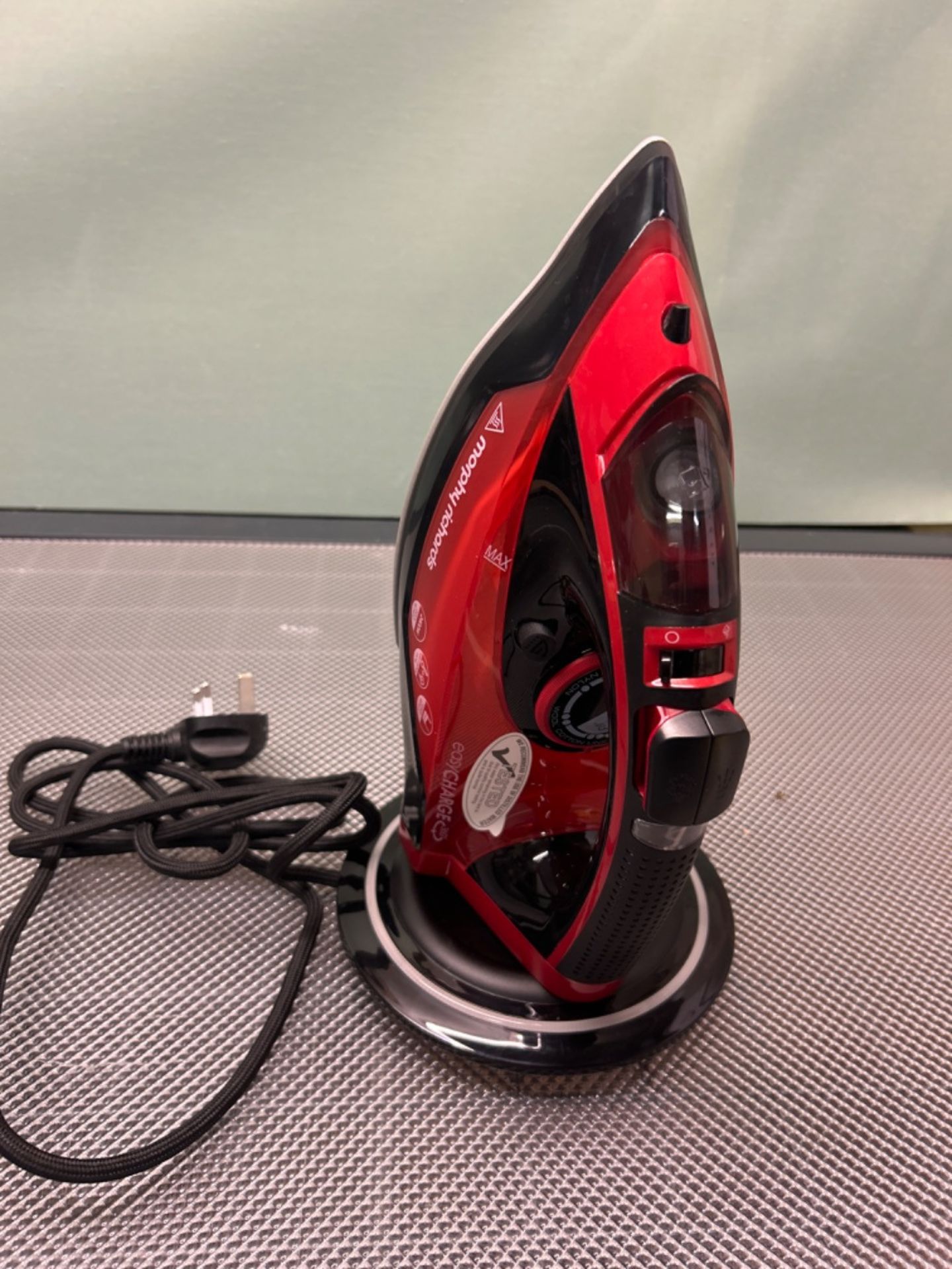 Morphy Richards EasyCHARGE Cordless Iron, Precision Tip, Ceramic Soleplate, Anti Scale, Anti Drip,  - Image 2 of 3