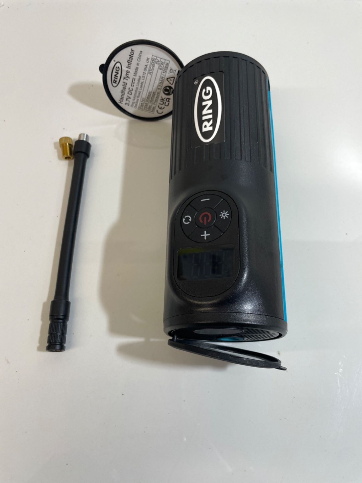 Ring Automotive - RTC2000 Digital Rechargeable Cordless Tyre Inflator Air Compressor and Electric B - Image 2 of 3