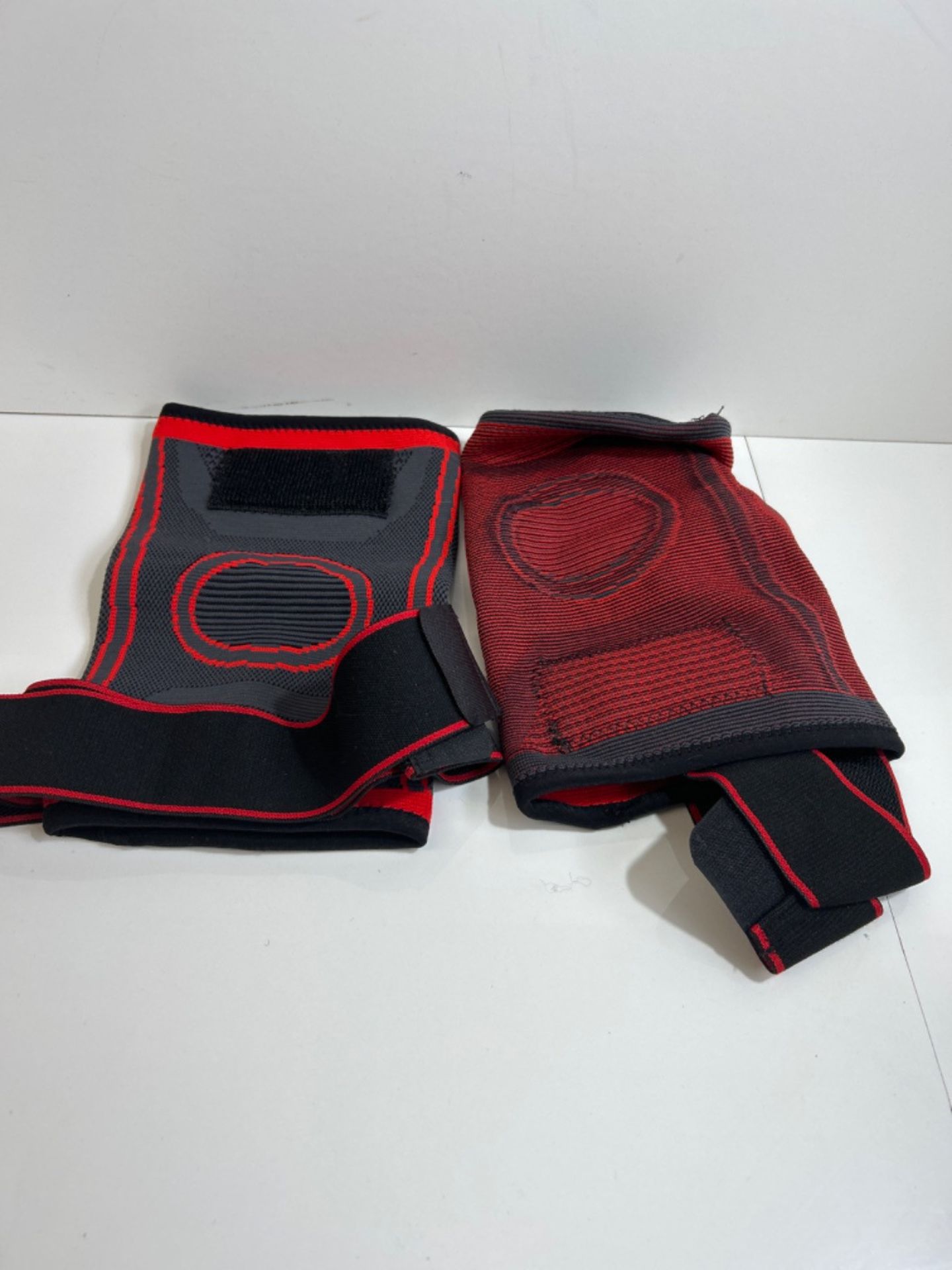 Knee Supports 2 Pack Knee Brace with Adjustable Strap Compression Knee Sleeves for Running Joint Pa - Image 3 of 3