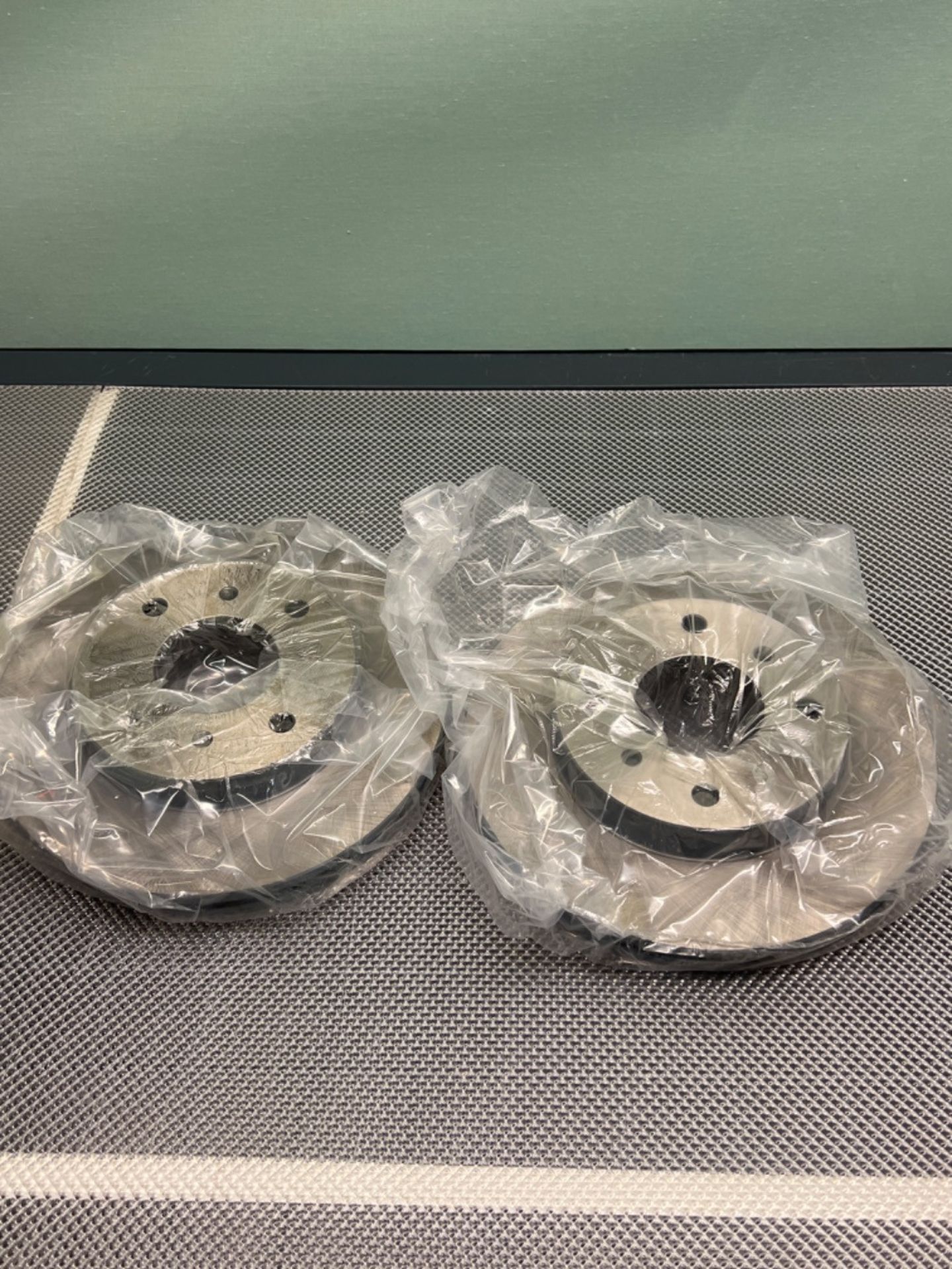 Blue Print ADN14341 Brake Disc Set (2 Brake Disc) front, internally ventilated, No. of Holes 4 - Image 2 of 3