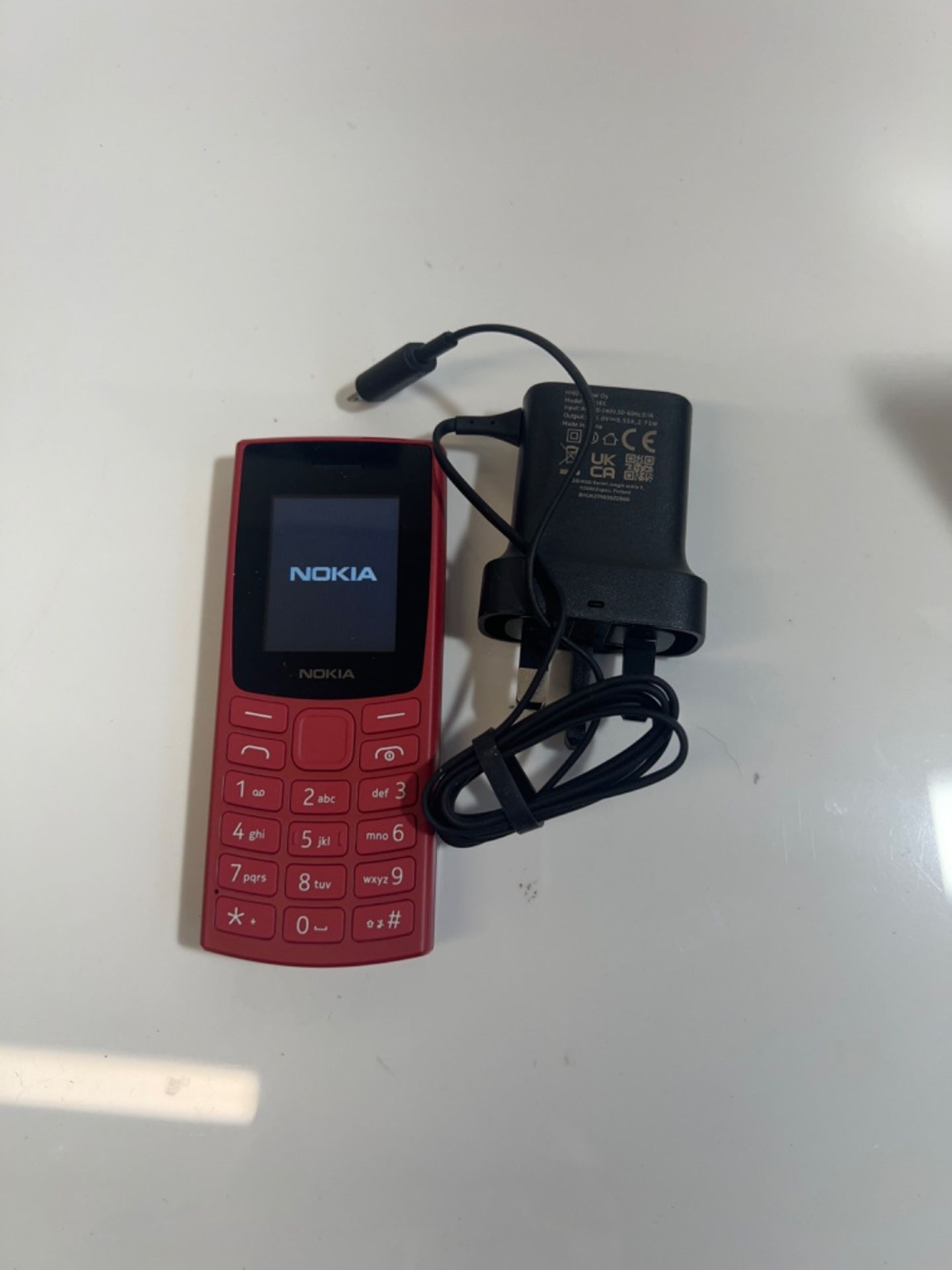 Nokia 105 2G Feature Phone with long-lasting battery, 12 hours of talk-time, wireless FM radio, lar - Image 2 of 3