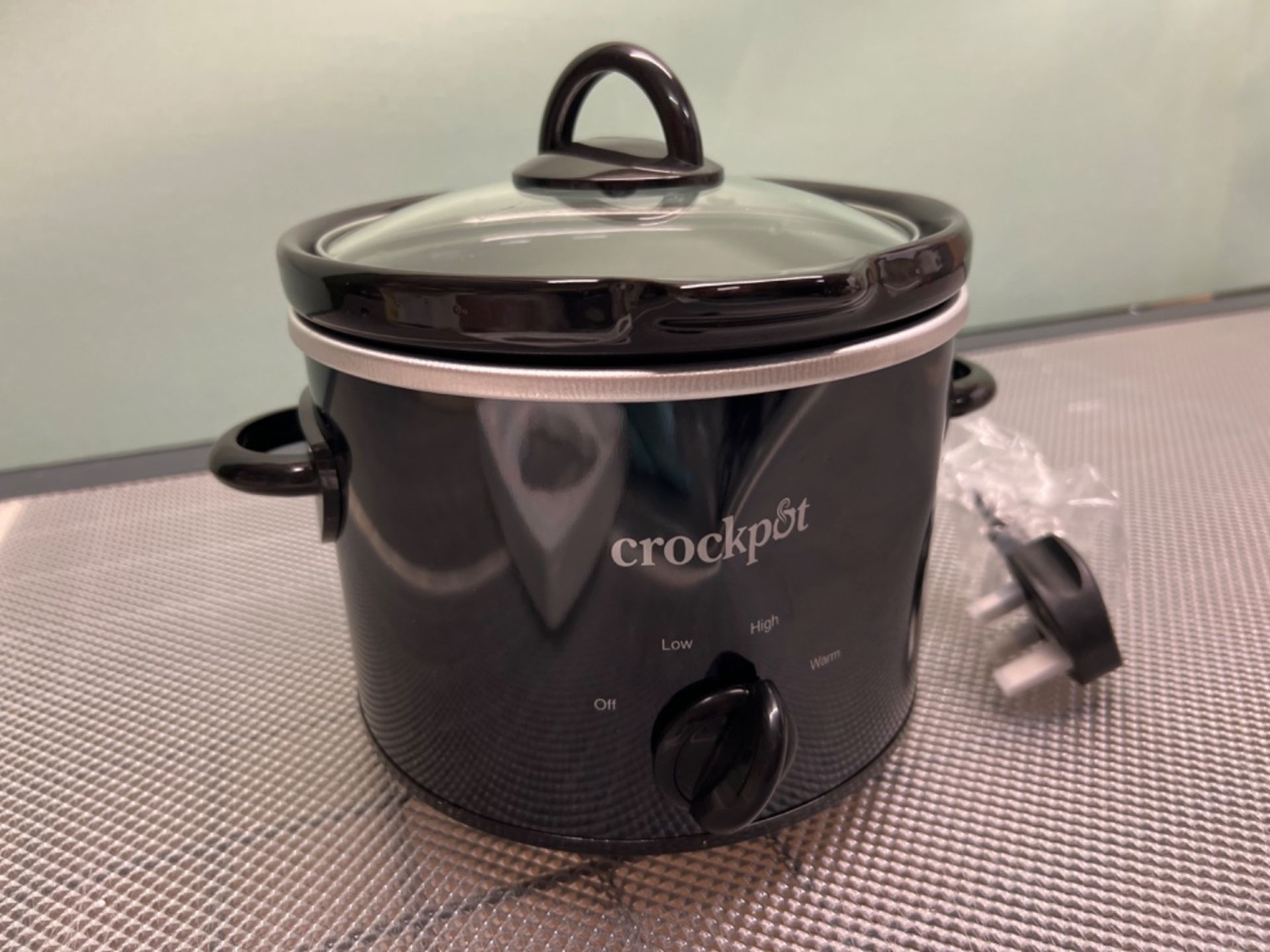 Crockpot Slow Cooker | Removable Easy-Clean Ceramic Bowl | 1.8 L Small Slow Cooker (Serves 1-2 Peop - Image 2 of 3