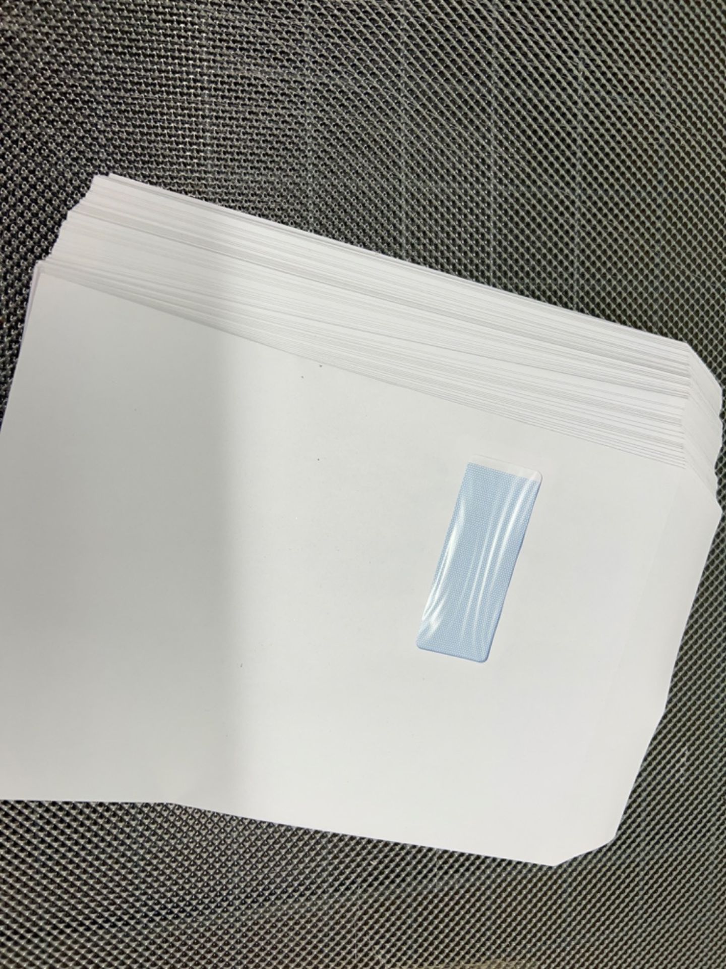 Postmaster A4 C4 Window Envelopes 229 x 324 mm 100 GSM Self Seal White 100 Pack - Image 2 of 2