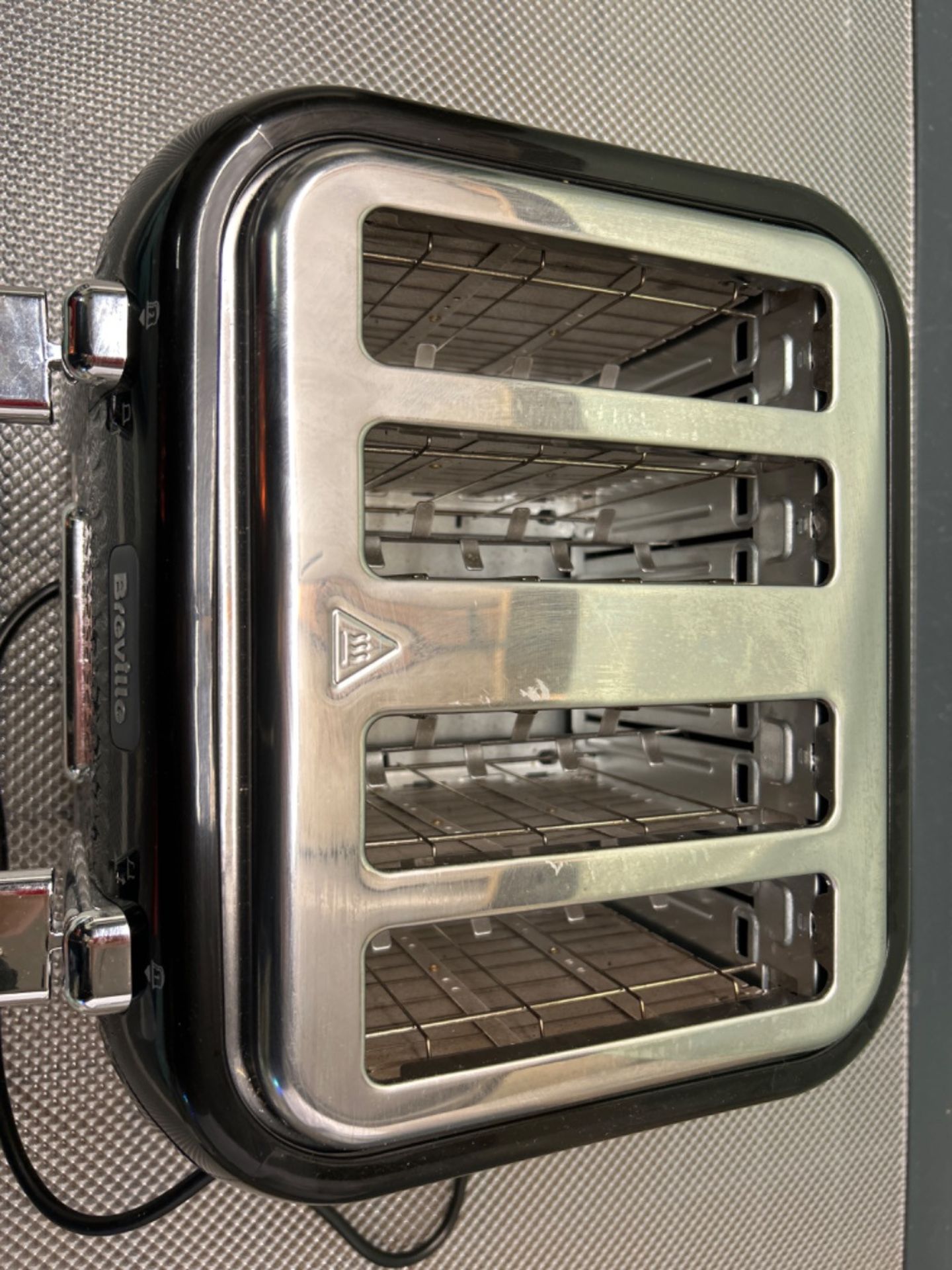 Breville Curve 4-Slice Toaster with High Lift and Wide Slots | Black & Chrome [VTT786] - Image 3 of 3