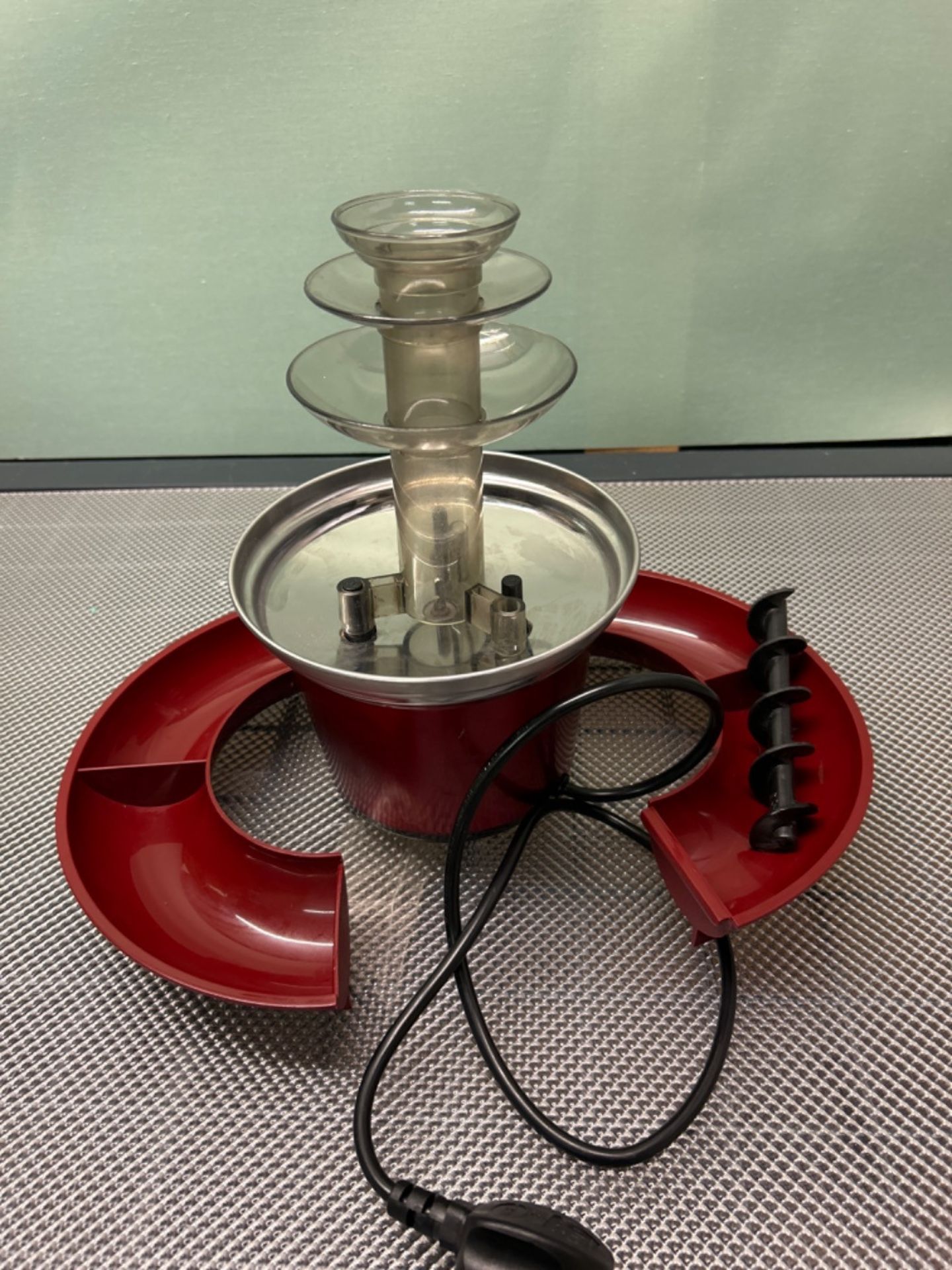 GILES & POSNER EK3428G Electric Chocolate Fountain, 3 Tier Cascading Fondue Set with Hot Melting Po - Image 2 of 3