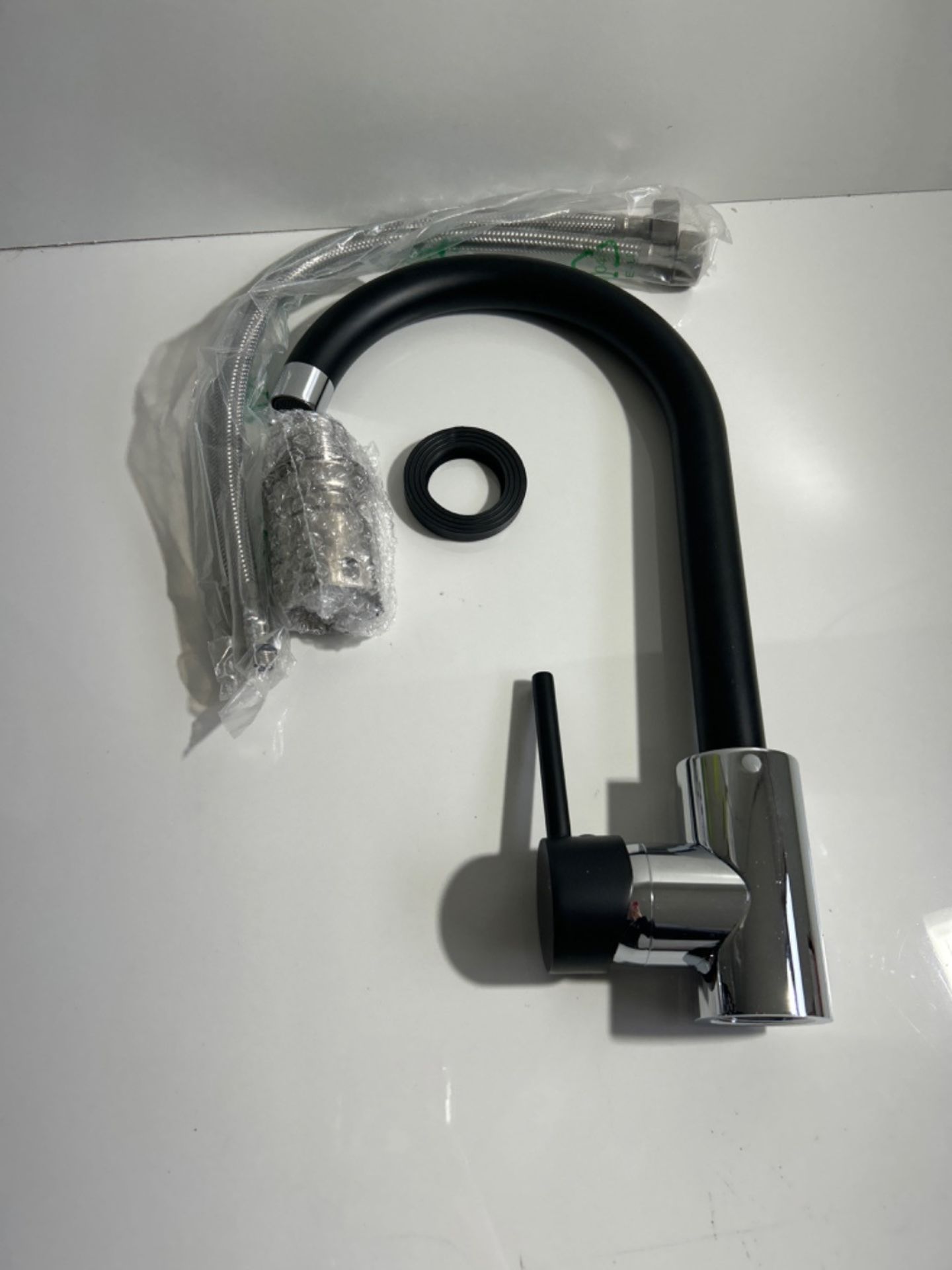 Kitchen Mixer Tap Single Lever High Arc 360 Swivel Spout with Air-in Aerator Matte Black and Chrome - Image 3 of 3