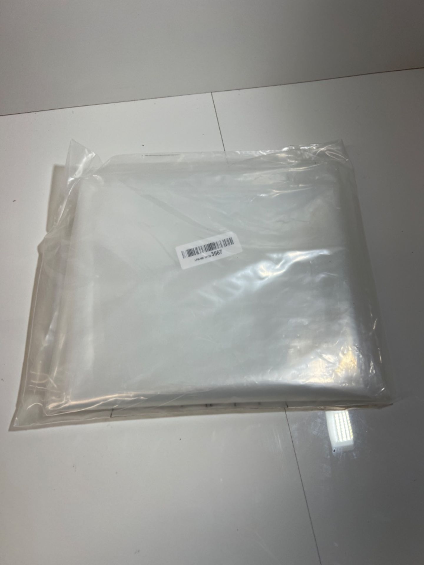 meioro Clear PE Tablecloths Protector Waterproof/Oil-Proof Table Cover Plastic Table Pads Rectangle - Image 2 of 2