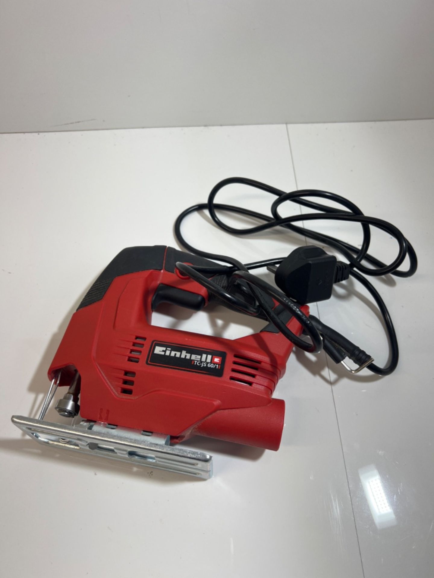 Einhell TC-JS 60/1 Electric Jigsaw | 60mm Cutting Depth, Swivel Soleplate For 45° Mitre Cuts, Elec - Image 3 of 3