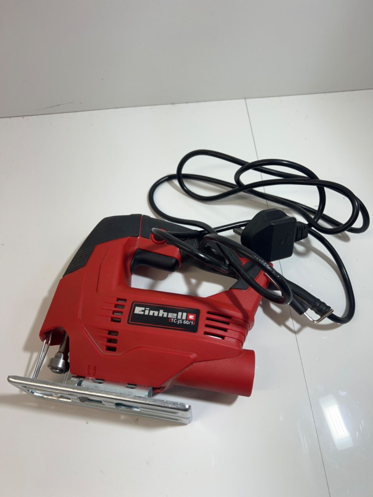 Einhell TC-JS 60/1 Electric Jigsaw | 60mm Cutting Depth, Swivel Soleplate For 45° Mitre Cuts, Elec - Image 2 of 3