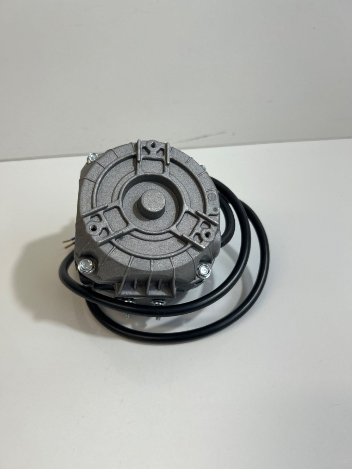 Pump House FM-10W Multi-Fit Fan Motor - Image 3 of 3