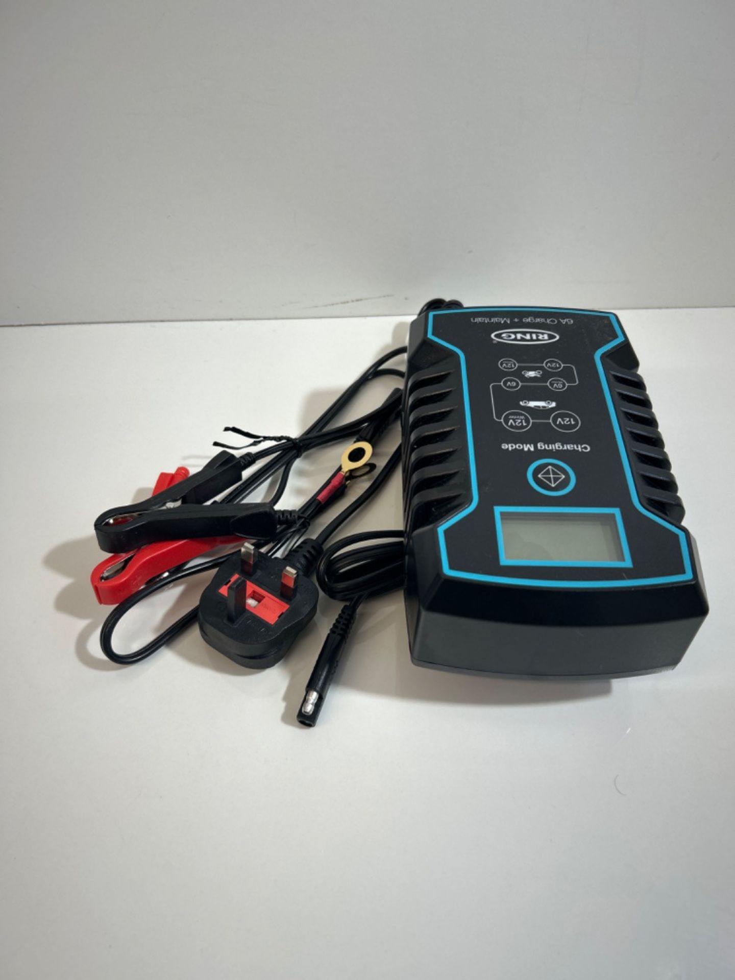 Ring RSC806, 6 Amp Battery Charger and Maintainer. 6V & 12V Smart Charger, Compatible with Stop Sta - Image 2 of 3
