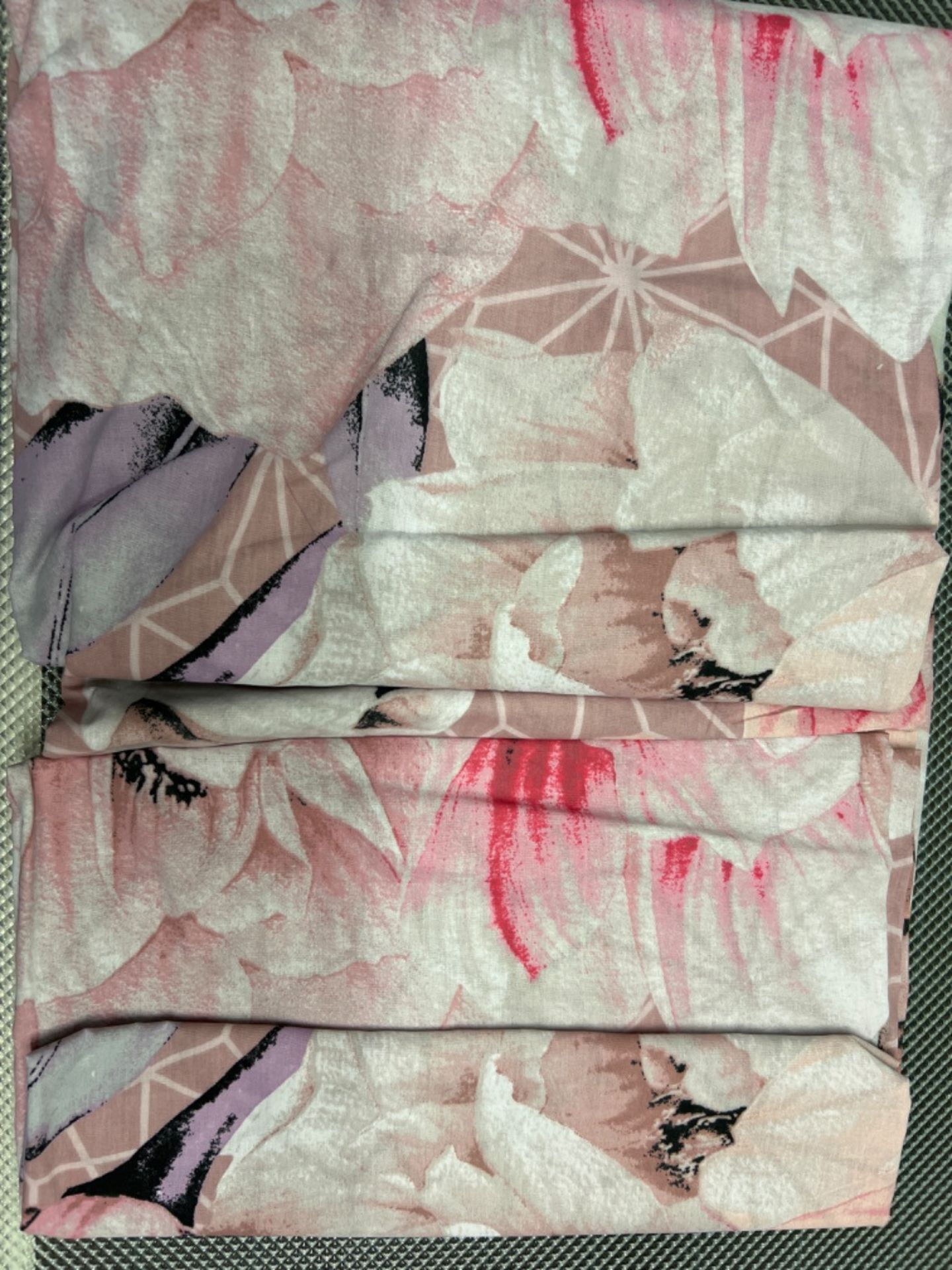 GC GAVENO CAVAILIA Large Floral Patterned Duvet Cover Watercolour Blush Pink, Easy Care Poly Cotton - Image 3 of 3