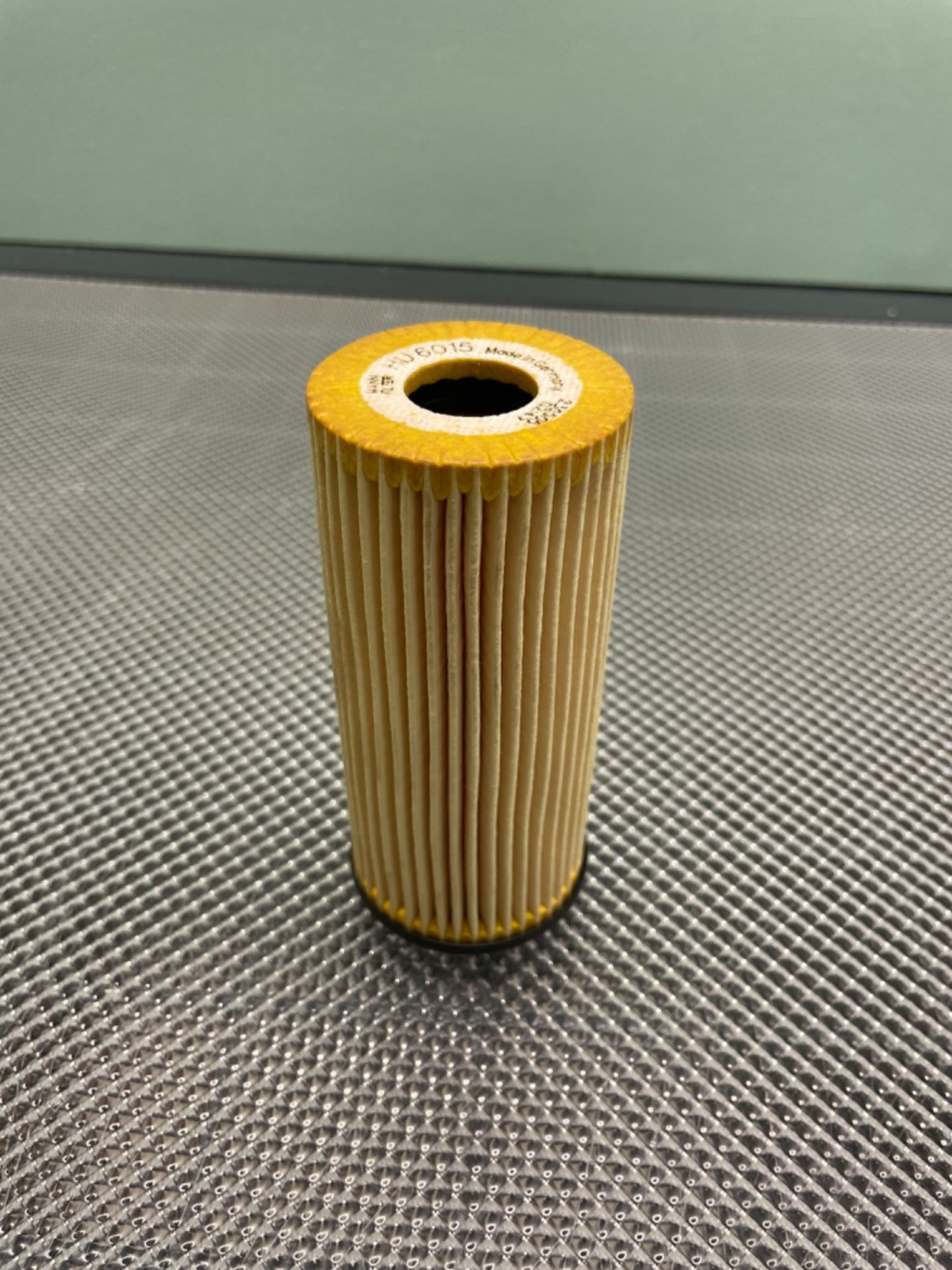 MANN-FILTER HU 6015 z KIT Oil filter Oil filter set with gasket / gasket set Ã¢‚¬€œ For Passenger