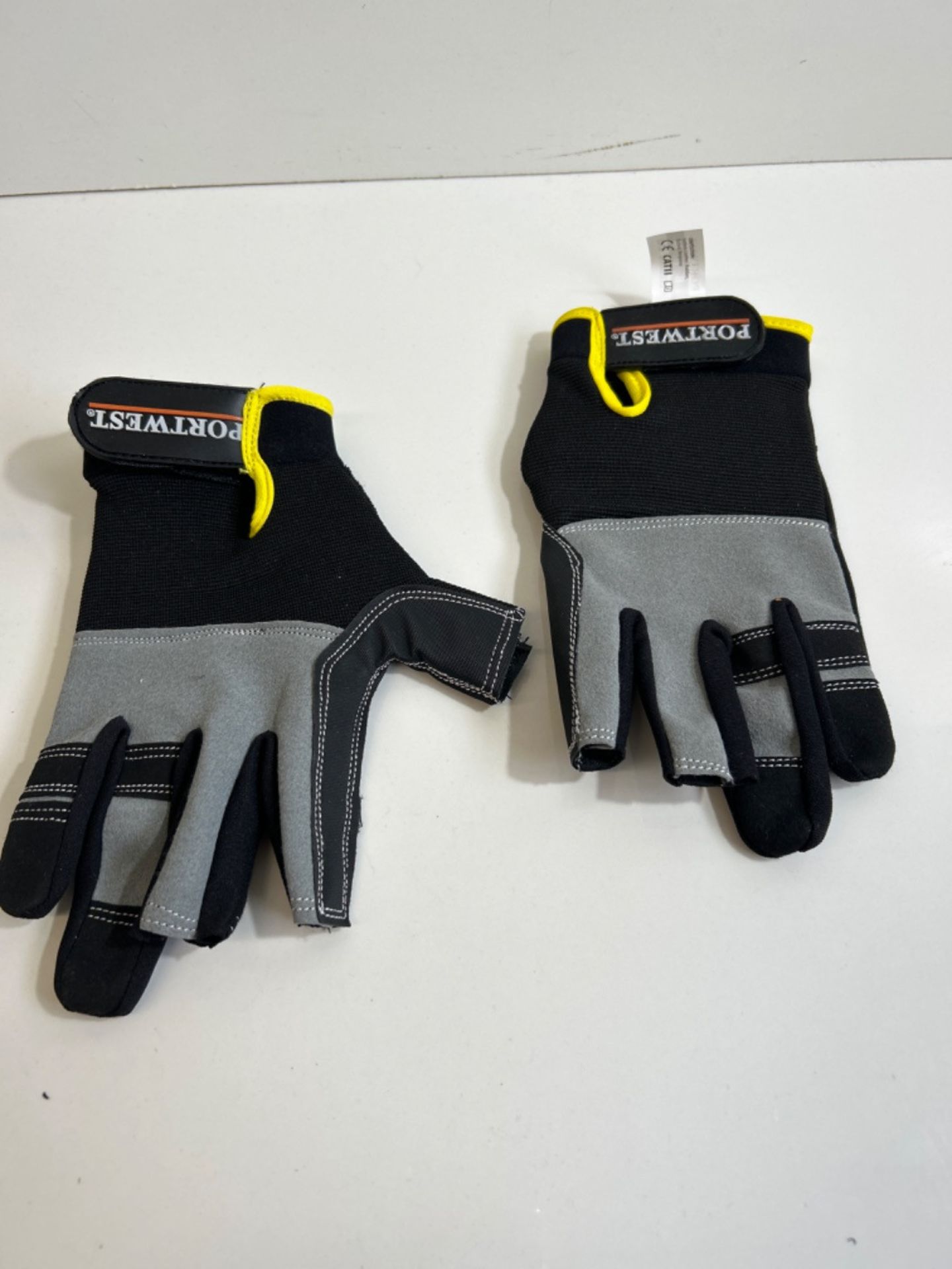 Portwest A740 Powertool Pro - High Performance Glove Black, Medium - Image 2 of 3