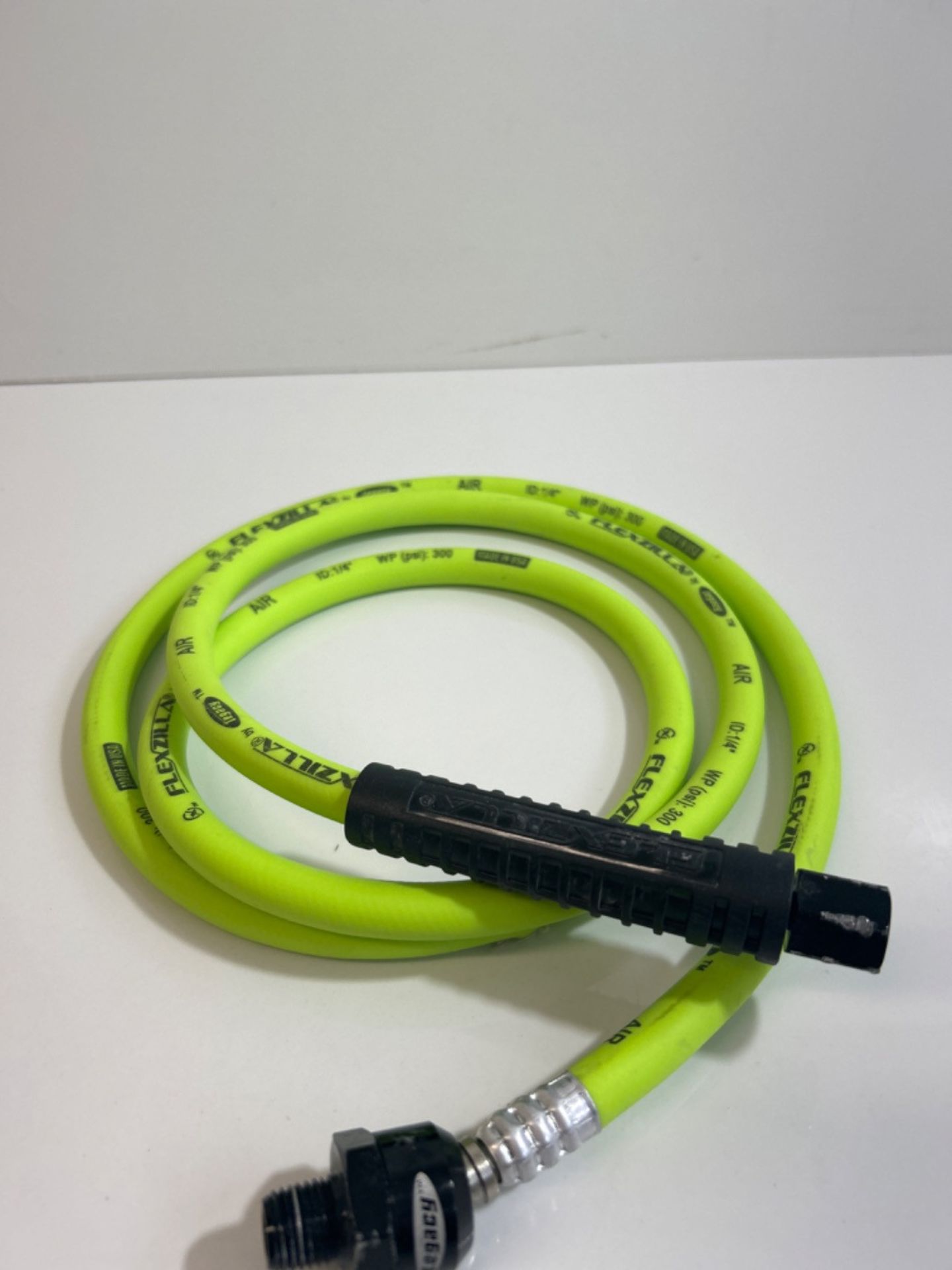 Flexzilla Ball Swivel Whip Air Hose, 1/4 in. x 4 ft. (1/4 in. MNPT Ball Swivel x 1/4 in. FNPT Ends) - Image 3 of 3