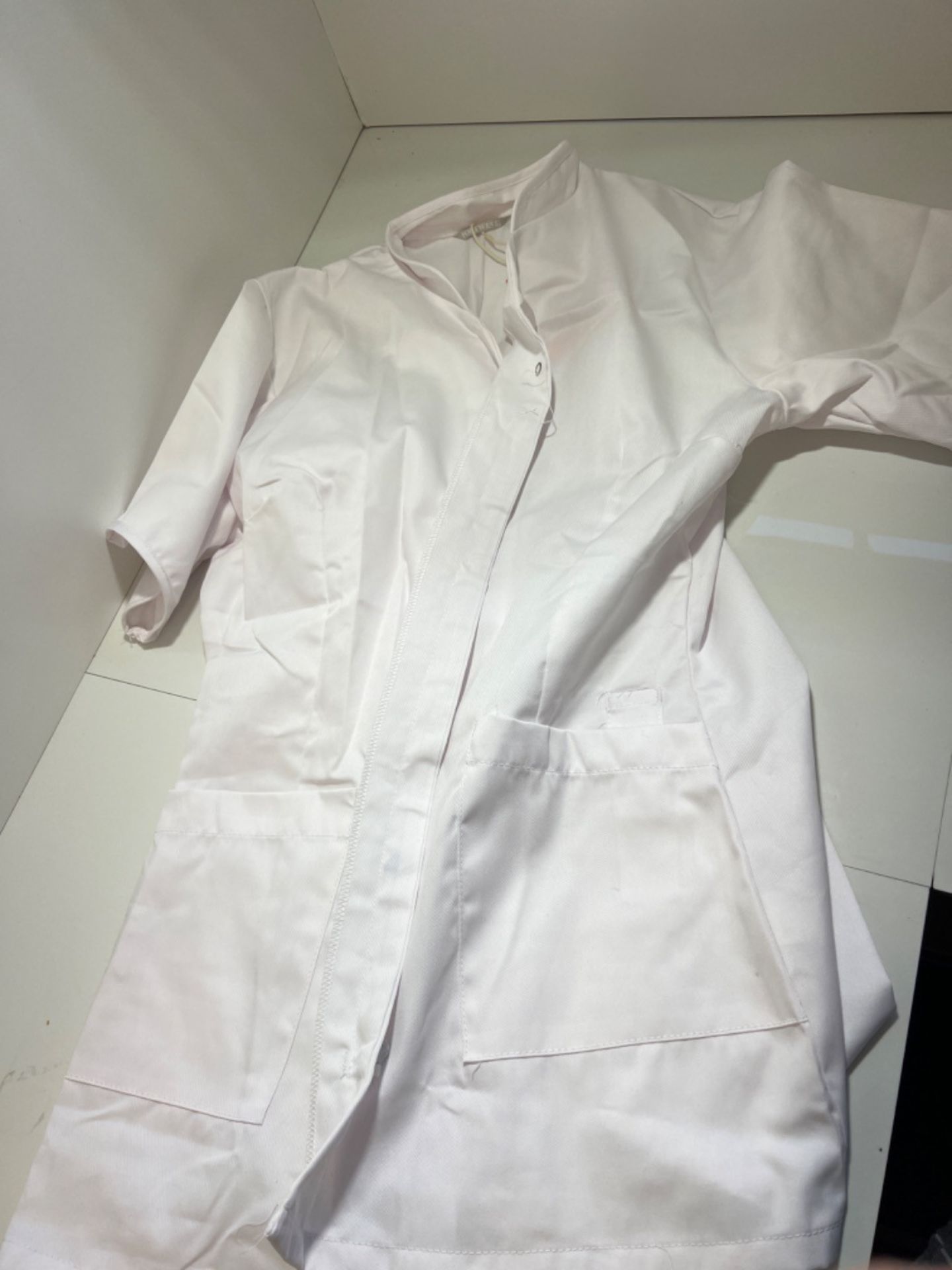 Portwest Premier Tunic, Size: L, Colour: White, LW12WHRL - Image 3 of 3