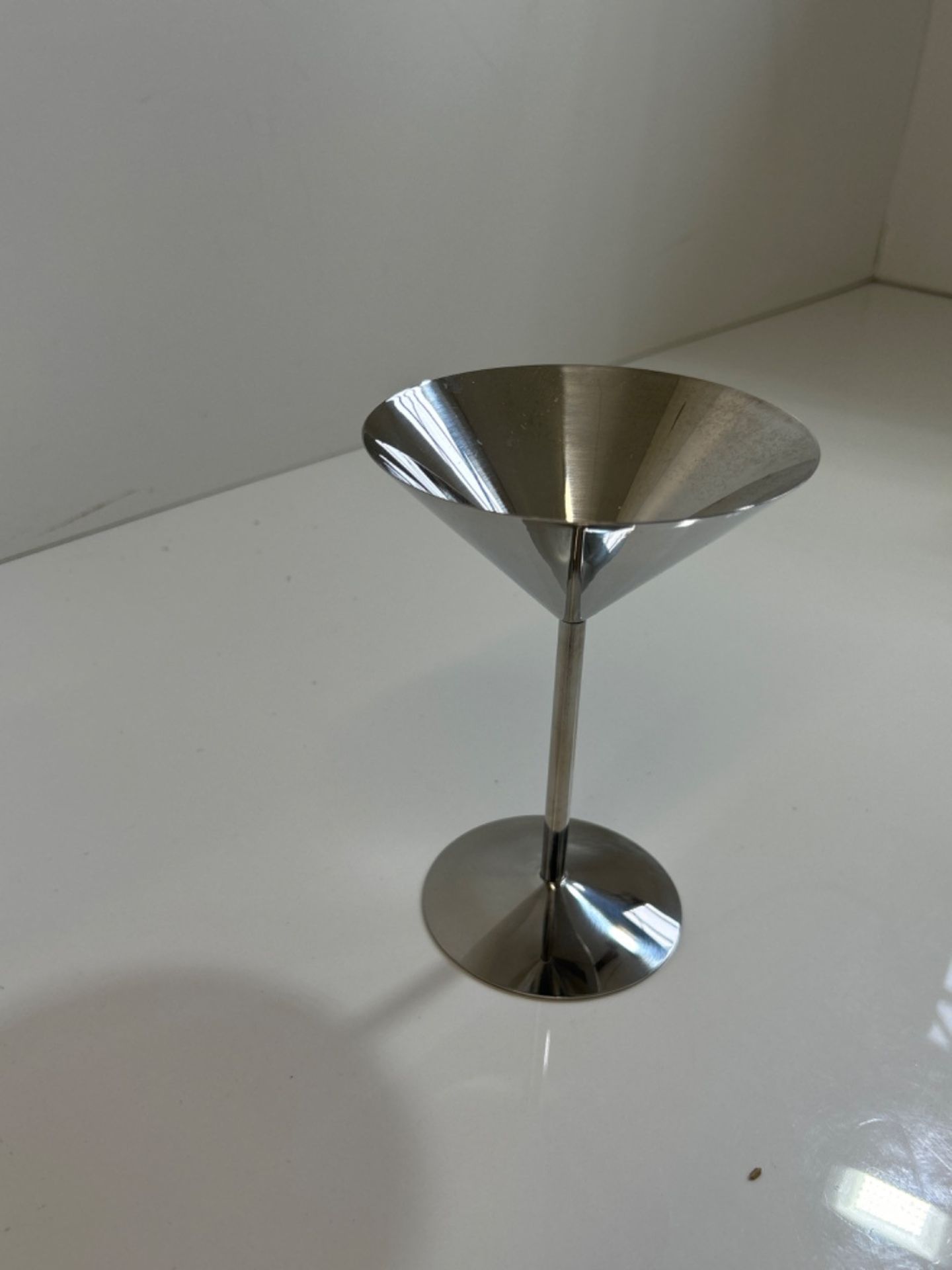Genware NEV-MRS240 Stainless Steel Martini Glass, 24 cl/8.5 oz. - Image 2 of 3