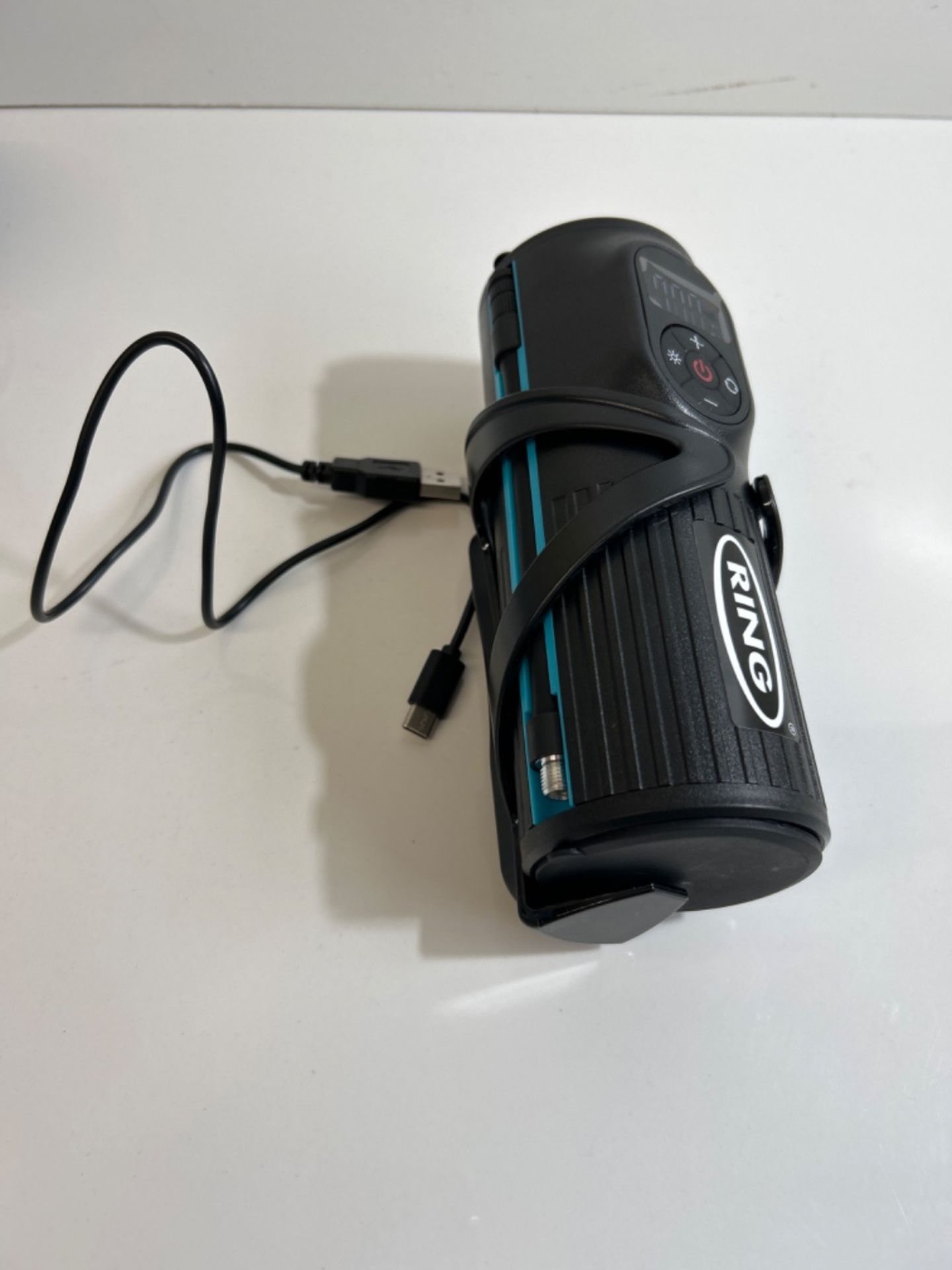 Ring Automotive - RTC2000 Digital Rechargeable Cordless Tyre Inflator Air Compressor and Electric B - Image 2 of 3