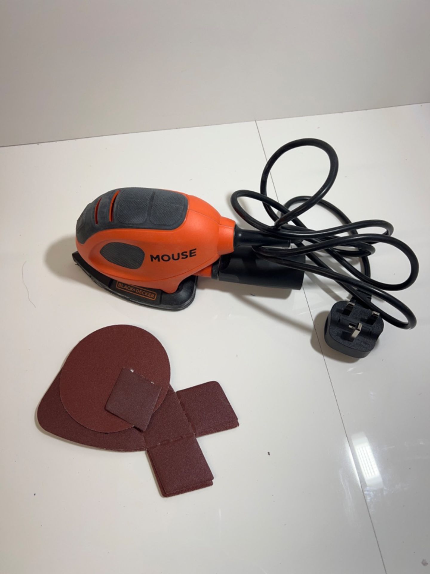 BLACK+DECKER 55 W Detail Mouse Electric Sander with 6 Sanding Sheets, BEW230-GB - Image 3 of 3