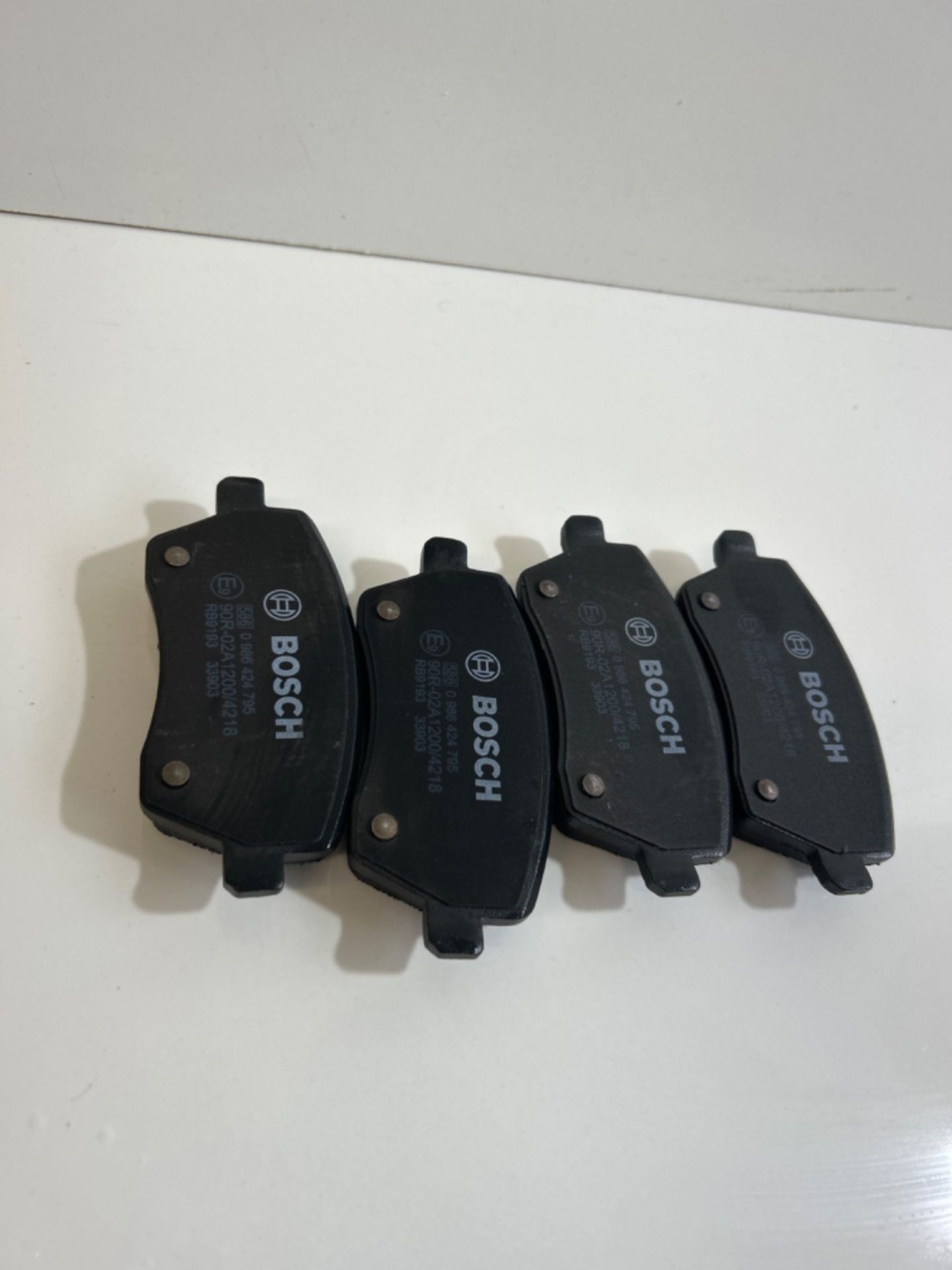 Bosch BP2697 Brake pads - Front axle - ECE-R90 certification - 1 set of 4 pads - Image 2 of 3