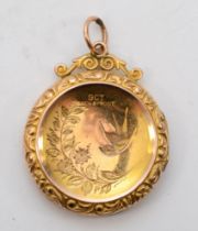 A 9ct gold front and backed round locket, with foliate chased decoration, 24 x 29mm, 3.8gm.