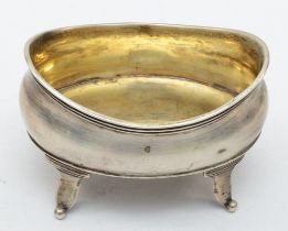 A George III oval silver salt pot, London 1804, clipped duty mark, 8.5 x 6 x 5cm, 70 gm
