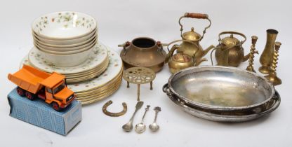 A Royal Doulton Strawberry Cream part dinner set together with various miscellaneous brass, a silver