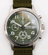 Seiko, a stainless steel Gentleman's chronograph quartz wrist watch, 7T92-0BB0, 351216, on a