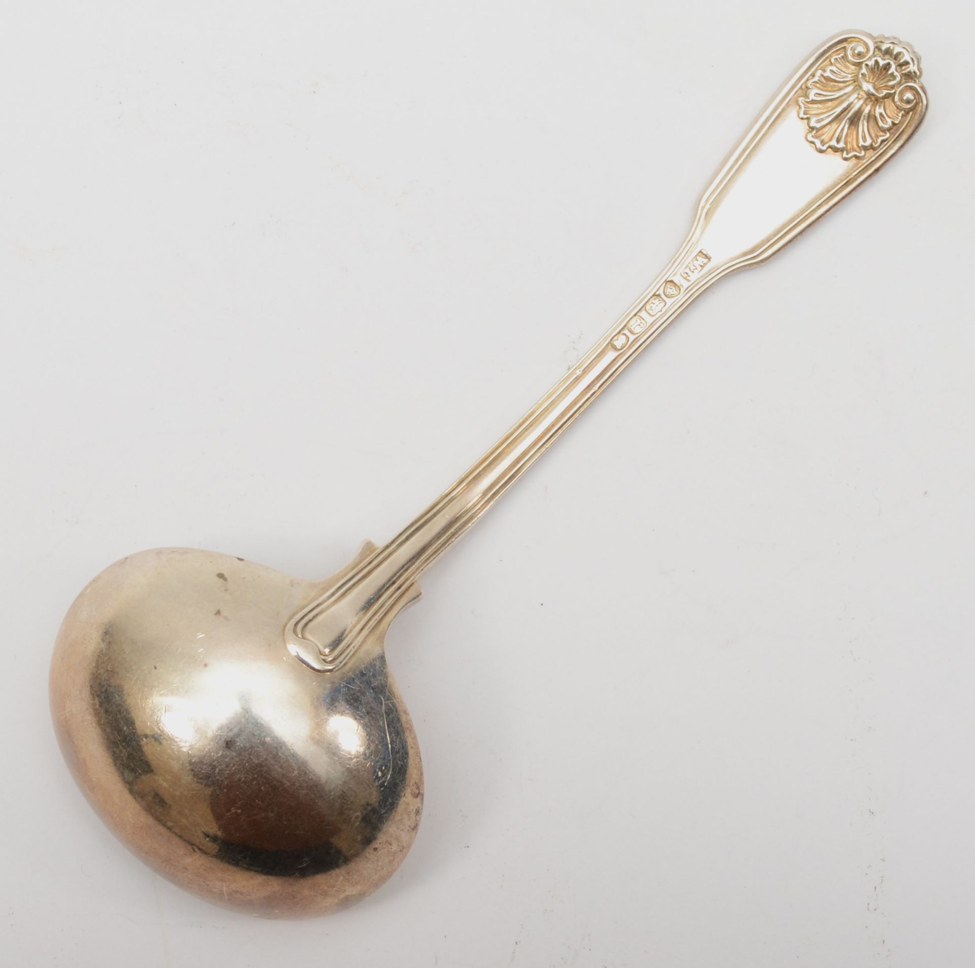 A William IV silver shell, thread and fiddle pattern sauce ladle, by William Theobalds, London 1832, - Image 2 of 2