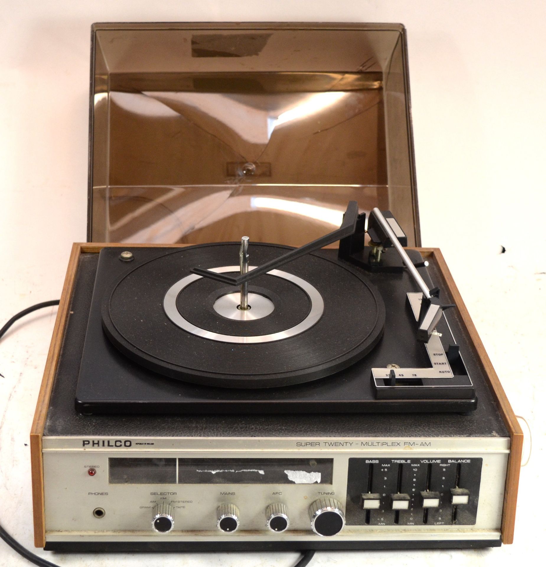 A Sony micro Hi-Fi system, model XL-HP600, with matching speakers and a Philco "Super twenty" record - Image 2 of 3