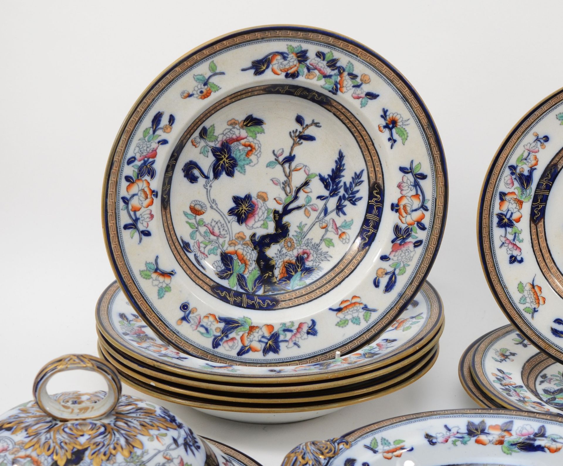 A 19th century Pinder, Bourne & Hope 'Dresden' pattern glazed earthenware pattern part dinner set - Image 3 of 5