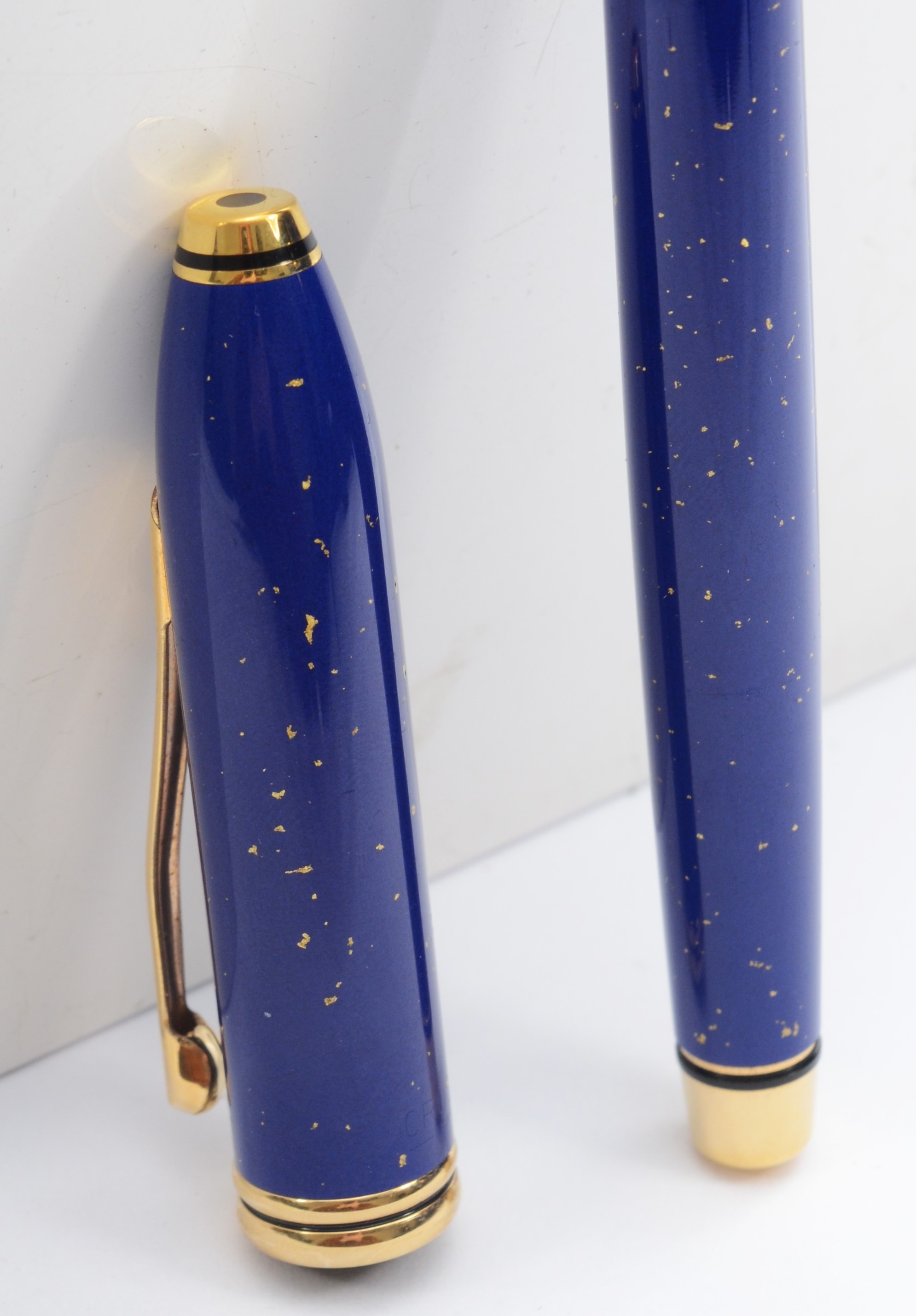 Cross, a limited edition Lapis Lazuli fountain pen, c.2002, 18K gold nib, with cartridge and plunger - Bild 6 aus 8