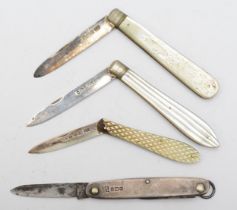 Three silver bladed and mother of pearl handled pen knives, Sheffield 1901, 1902, Birmingham 1862,