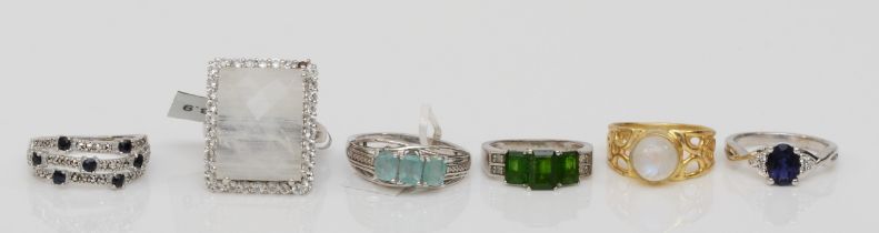 Six silver gem set rings to include a rectangular moonstone example, S, 30gm.