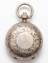 A George V silver sovereign case, Birmingham 1911, with chased foliate scroll decoration, 4.5cm,