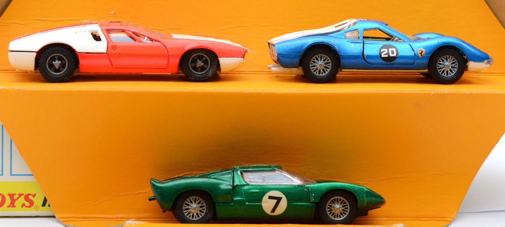 Dinky Toys - A boxed Dinky 246 International GT Gift Set, to include De Tomaso Mangusta 5000, a Ford - Image 3 of 3