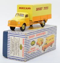 Dinky Toys - A boxed Dinky Supertoy 930 Bedford Pallet Jekta Van, complete with three orange pallets