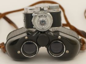 A Mycro IIIA miniature camera having Mycro Uno 1: 4.5 F=20 LENS, with original leather case,