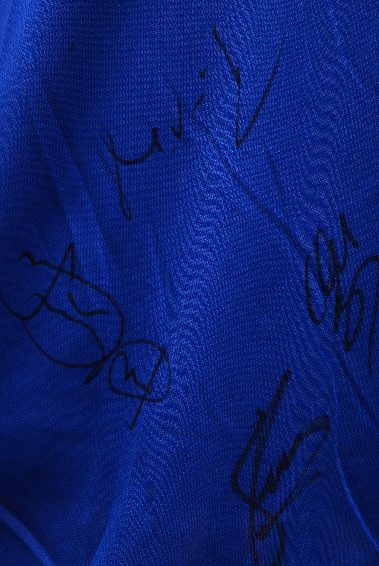 Chelsea Players Signed Shirt 2005-2006 Large Centenary Premier League winning season Jose Mourinho - Image 4 of 7