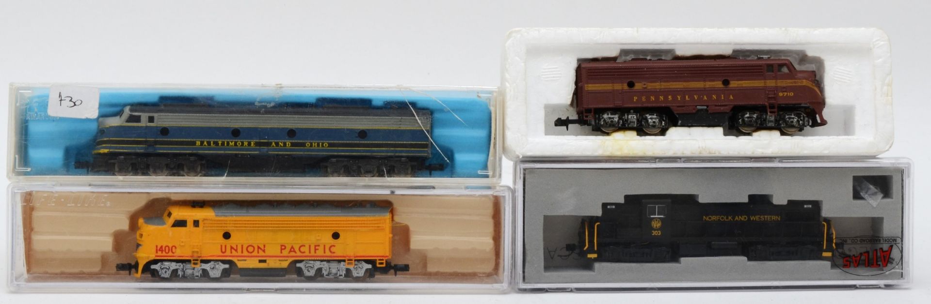 N Gauge Model Railway group comprising of four locomotives Norfolk & Western, Baltimore & Ohio by