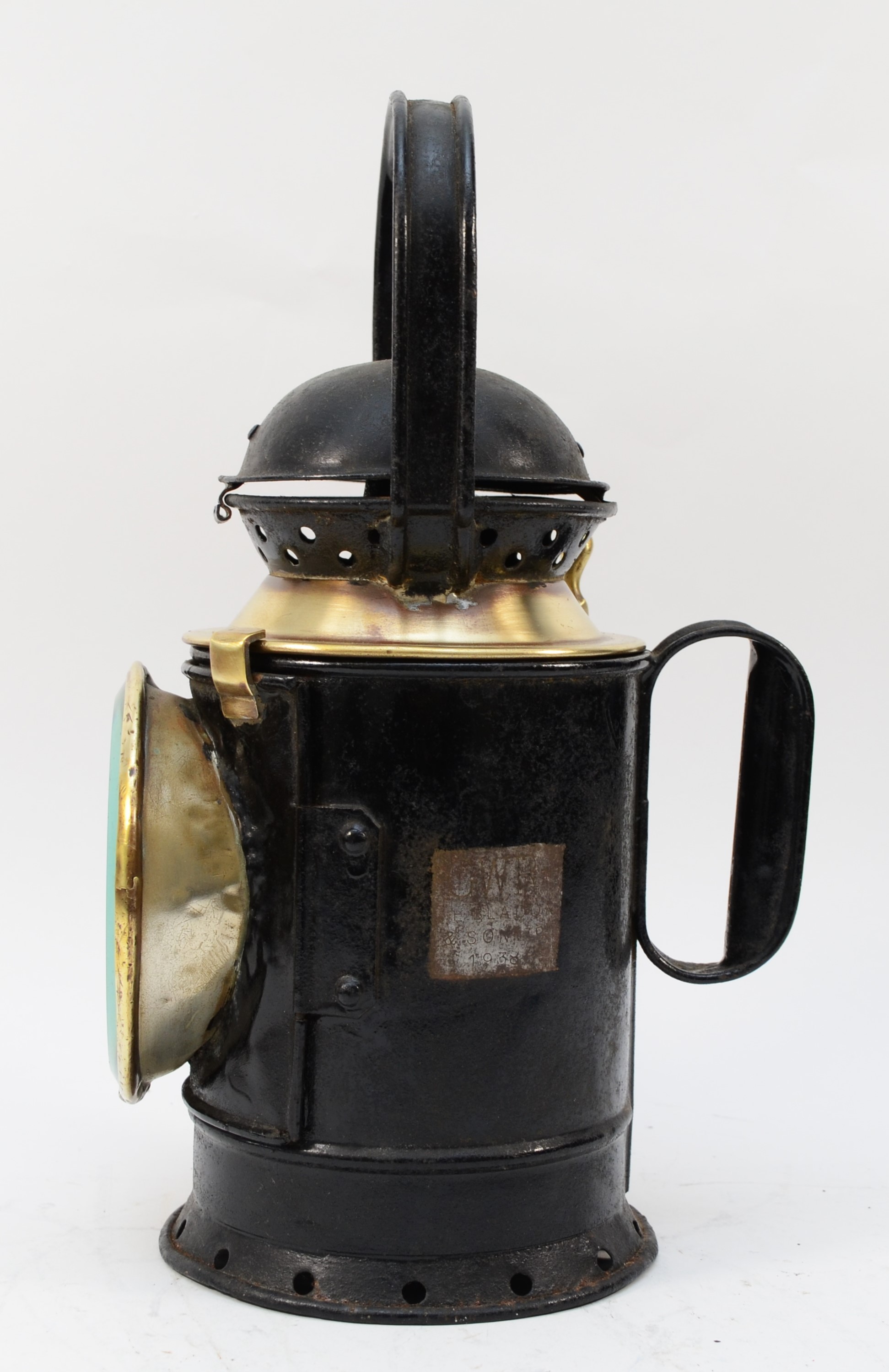 G.W.R. three aspect hand lamp body stamped G.W.R. - T.E Bladon & Son Ltd 1938 complete with BR (W) - Image 3 of 6