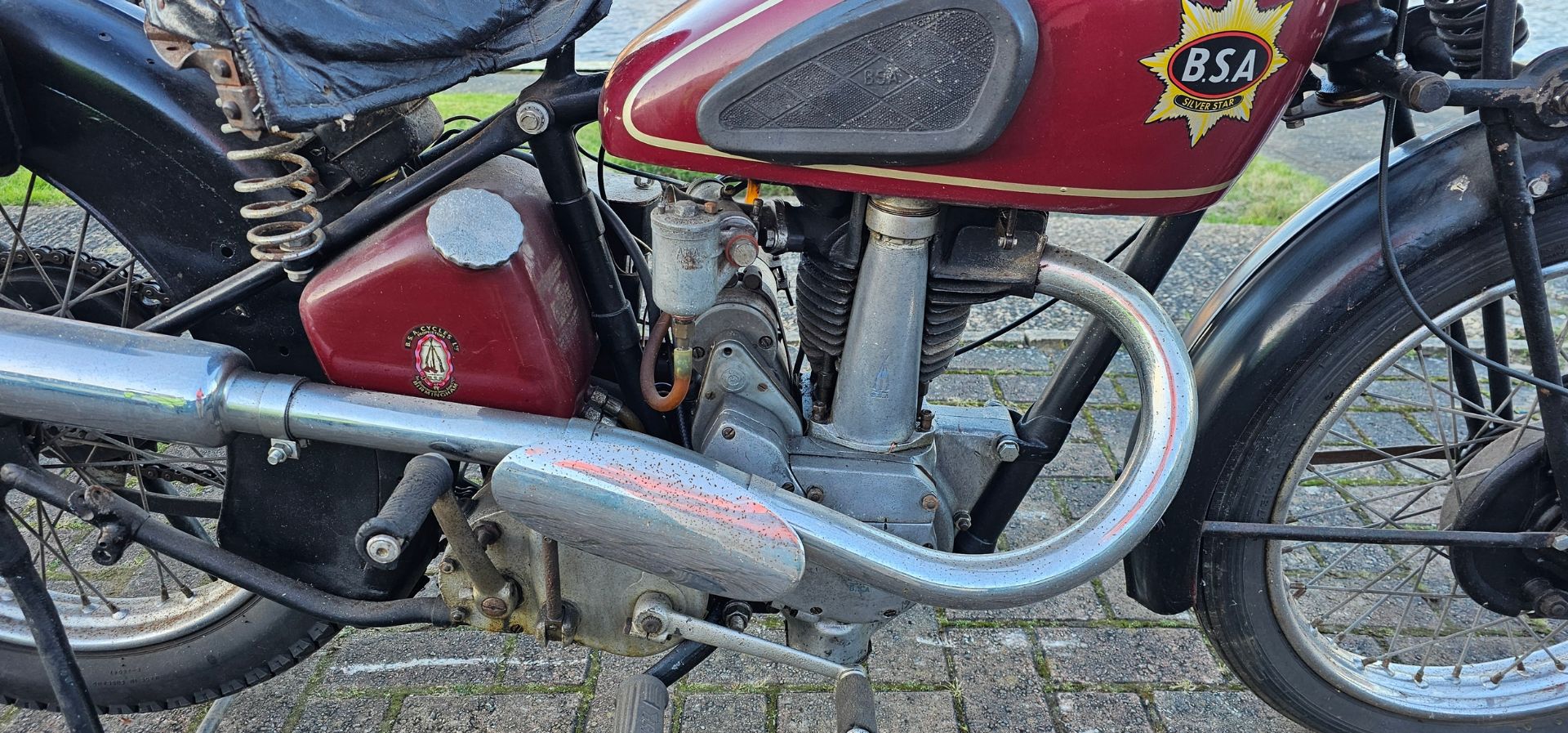 c.1939 BSA Silver Star, B24, 350cc. Registration number WYJ 594 (Non transferrable). Frame number - Image 7 of 13