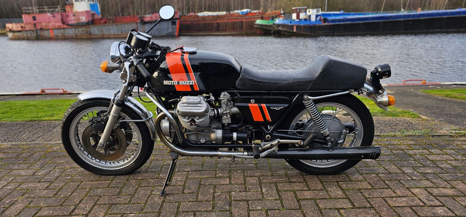 1975 Moto Guzzi 750S. Registration number KHD 121N. Frame number VK111600. Engine number 34492. Sold - Image 2 of 15