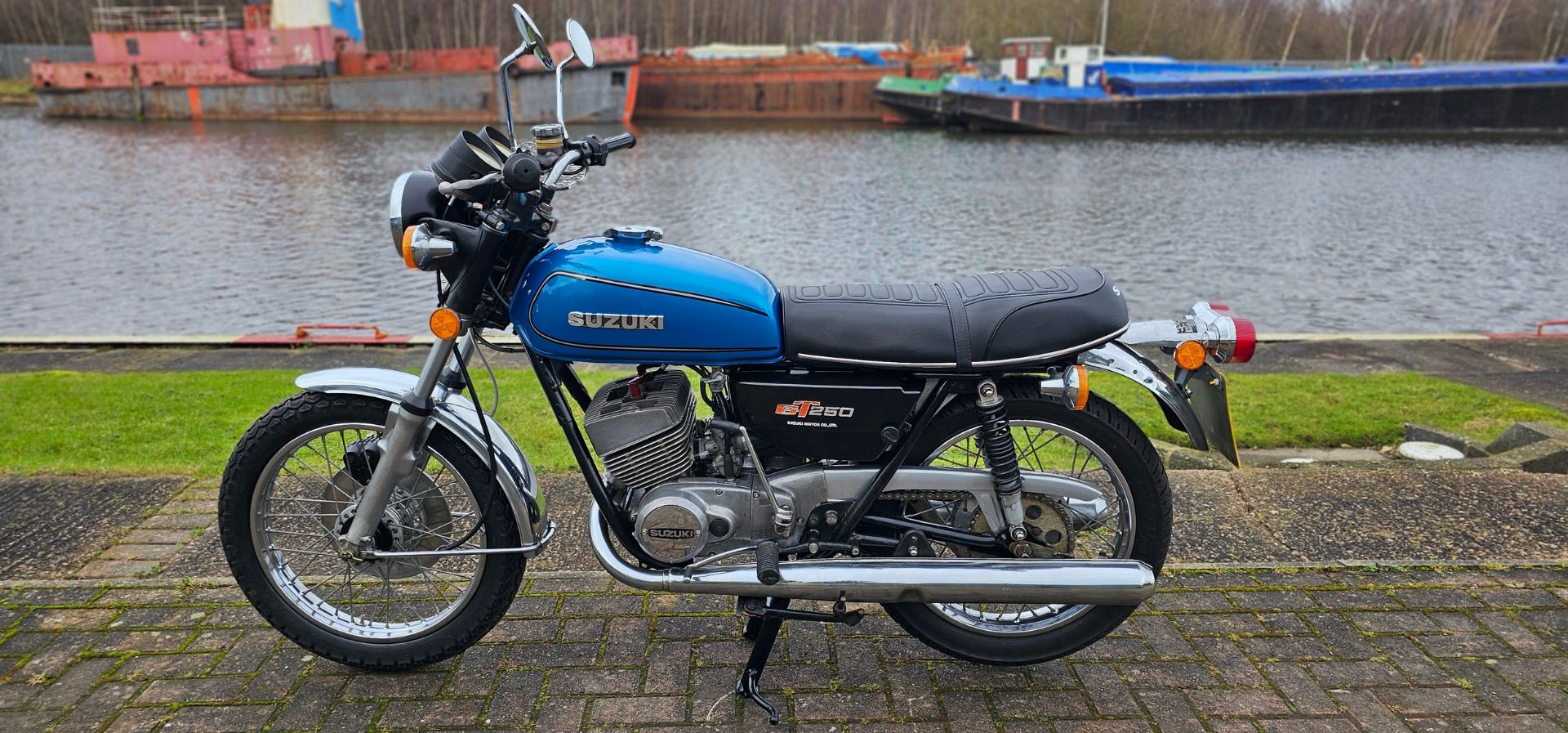 1975 Suzuki GT250, 247cc. Registration number HDT 39N. Frame number GT250-55593. Engine number - Image 2 of 14